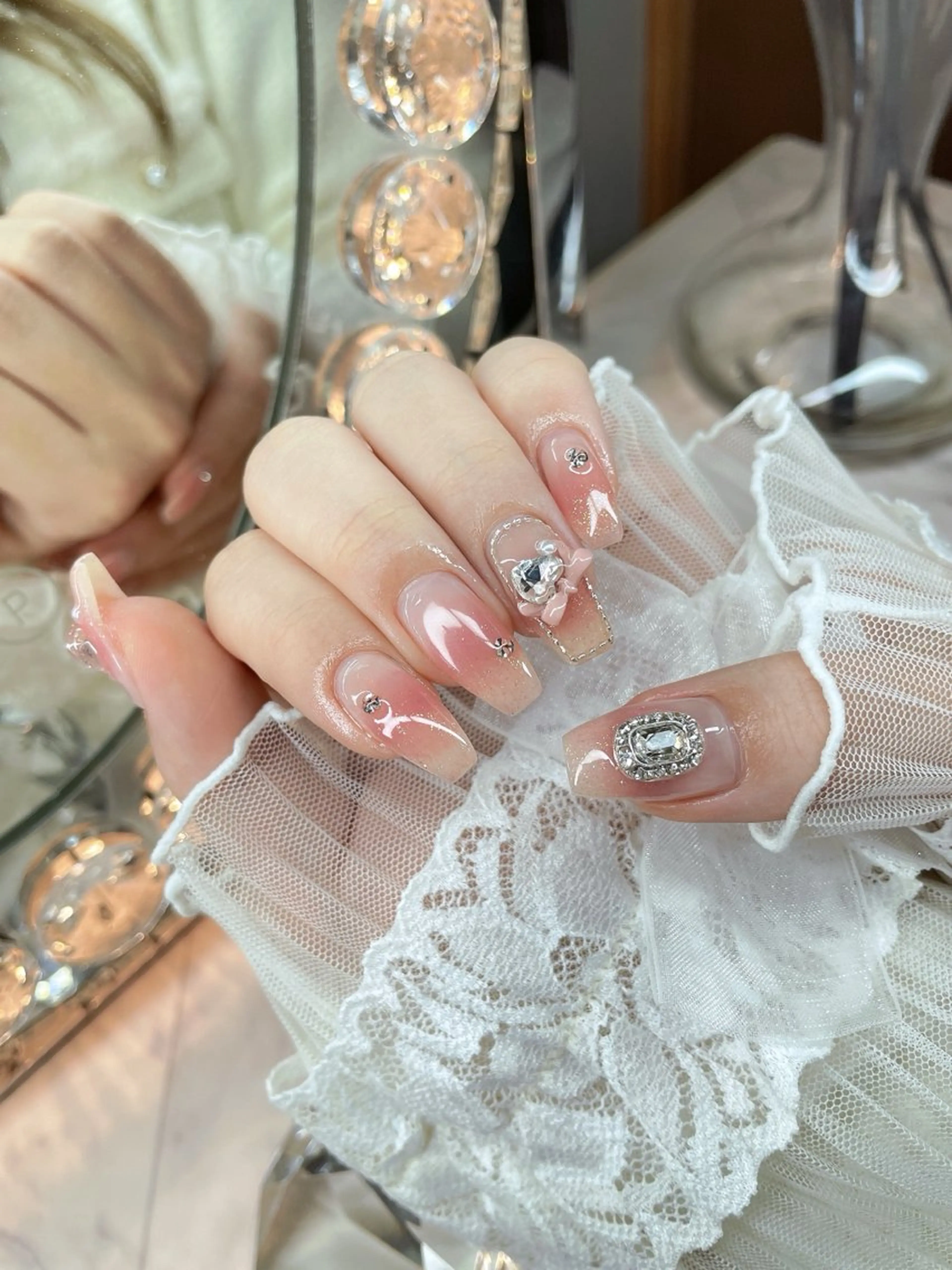 ネイル 23時まで❤︎韓国、 ワンホンネイルのネイルデザイン