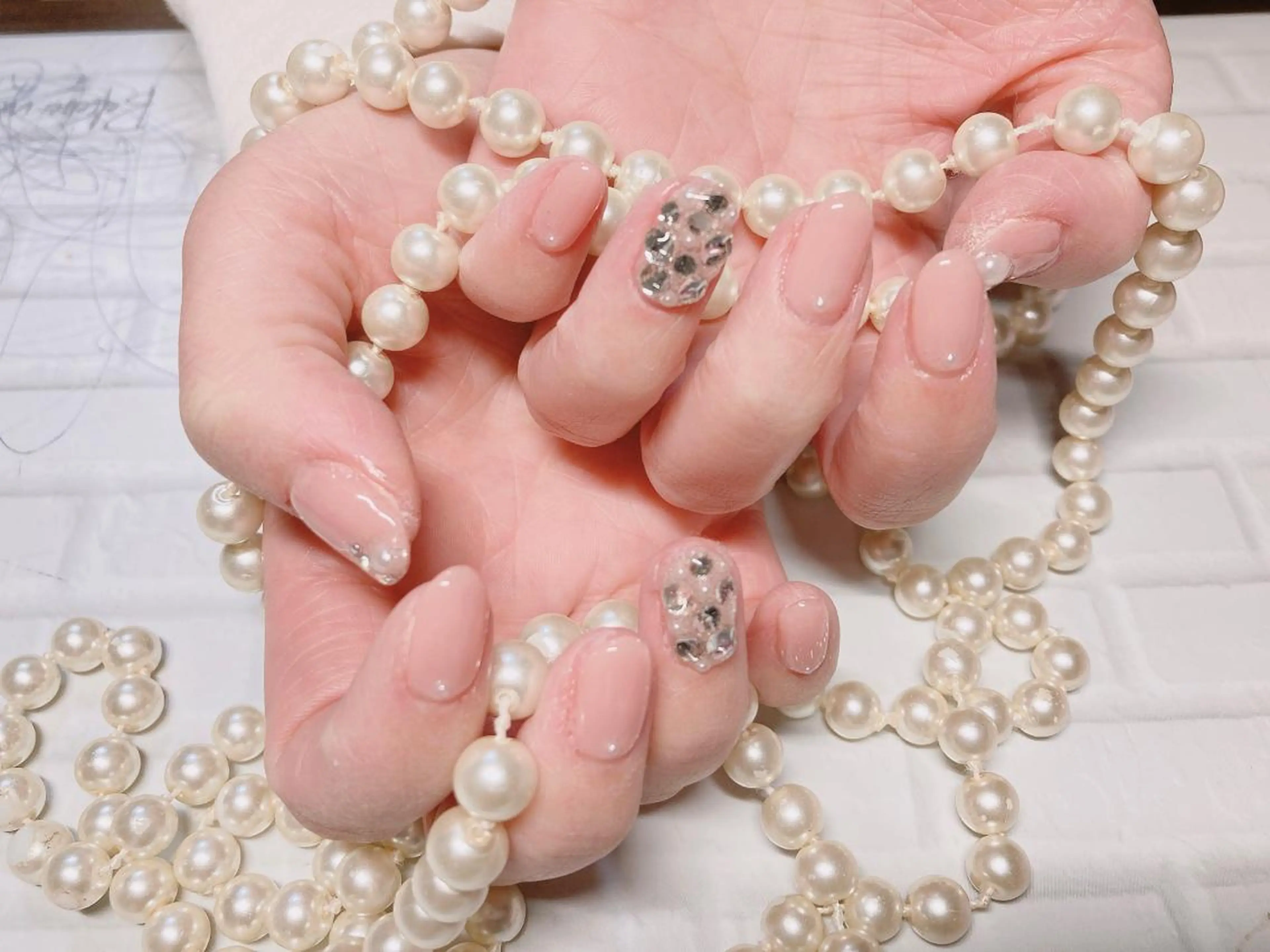 ネイル キラキラネイル ハンドネイル ハンドケア ネイルサロン HARRYS所属・ネイル･脱毛サロン HARRYSのエステ・リラクイメージ