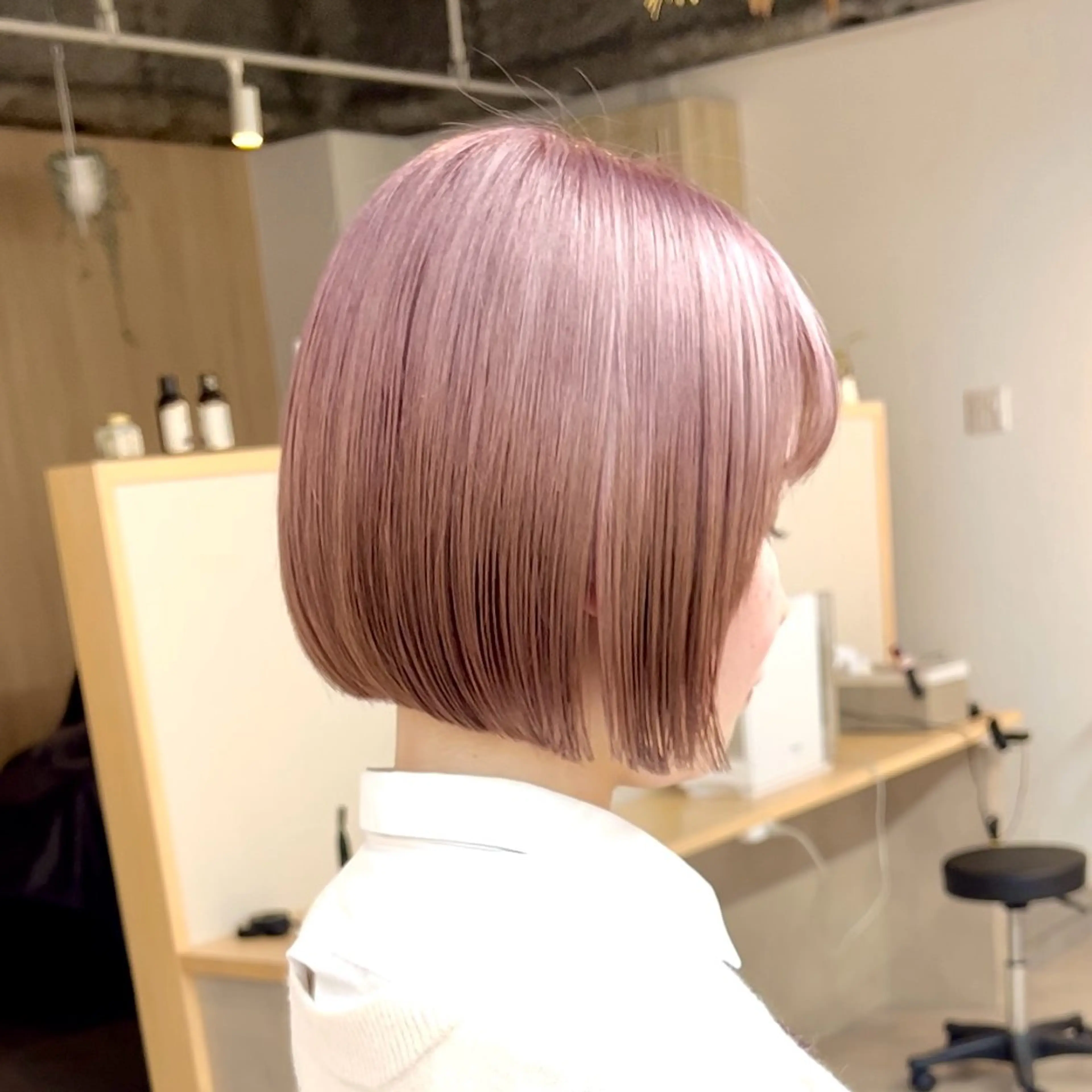 ショート カラー カット ヘアカラー トリートメント ボブ/韓国ボブ/ブリ ーチ/鈴木康平のヘアスタイル