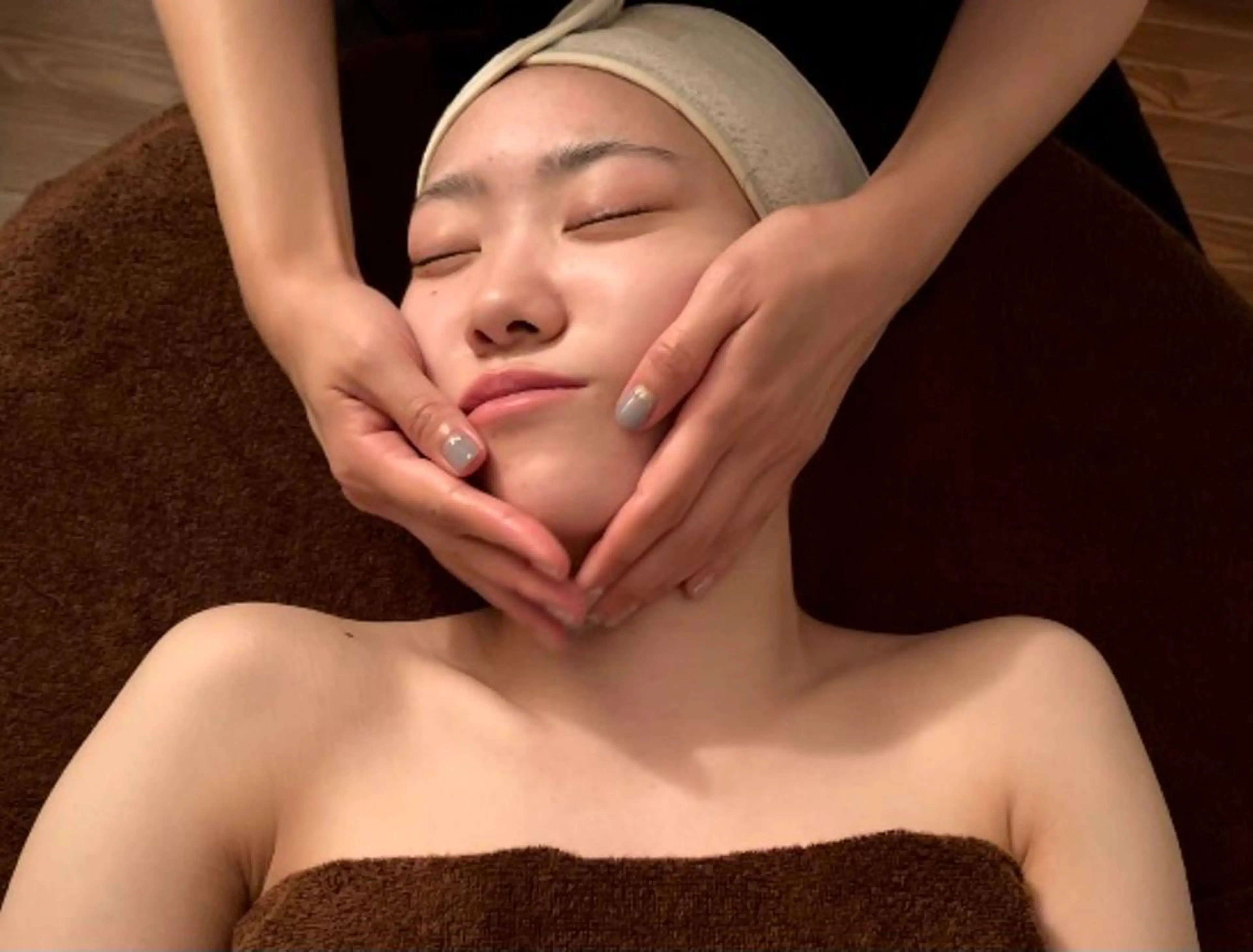 フェイシャル＆デコルテマッサージ90分(パック・角栓クリーナー・フット＆ハンドマッサージ付き)の写真