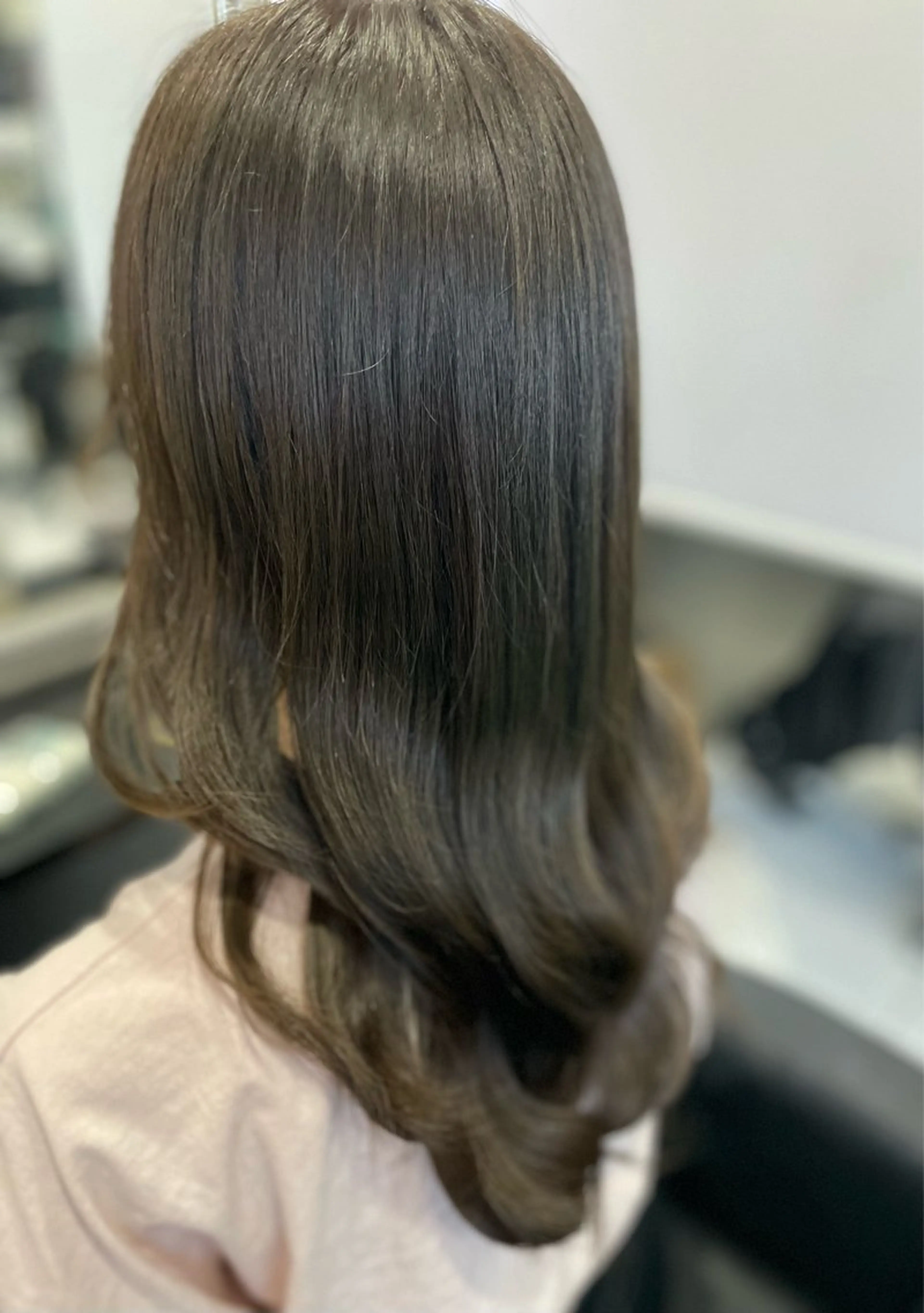 セミロング カラー エクステ ひょう/germeのヘアスタイル