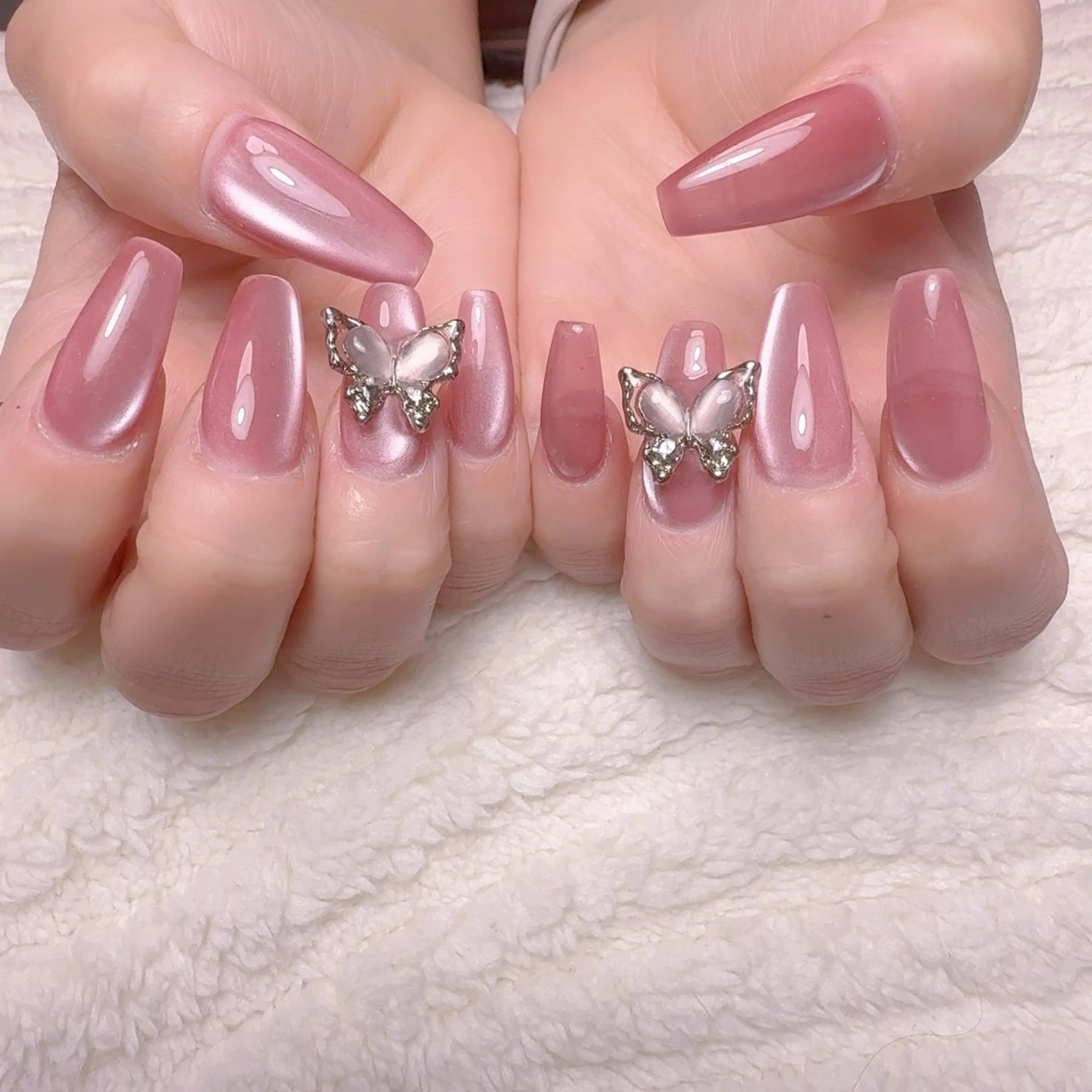 ネイル マグネットネイル ネイルチップ ハンドネイル ハンドケア cat‘s nail🐈‍⬛のネイルデザイン