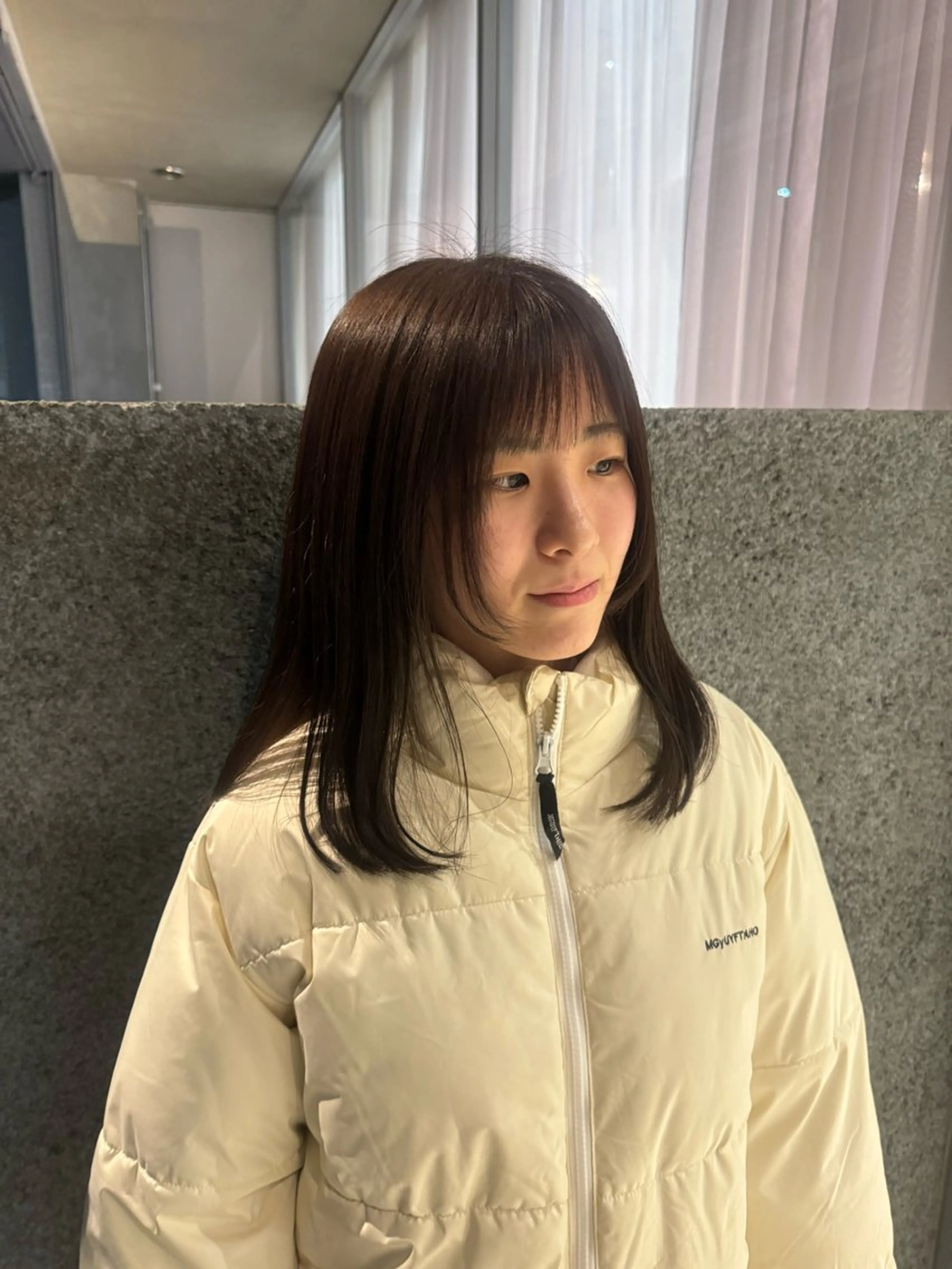 セミロング 顔まわりレイヤー 顔周りカット レイヤーカット Casetta. もえか🌟のヘアスタイル