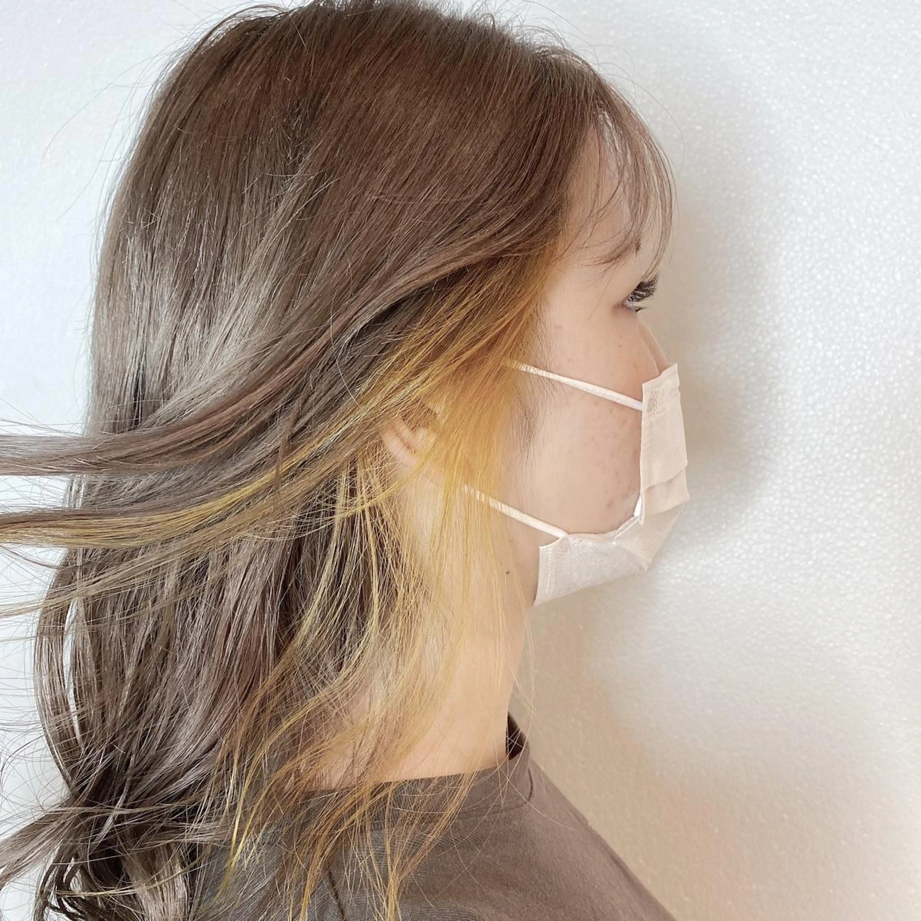 ロング カラー インナーカラー 松田 百花のヘアスタイル