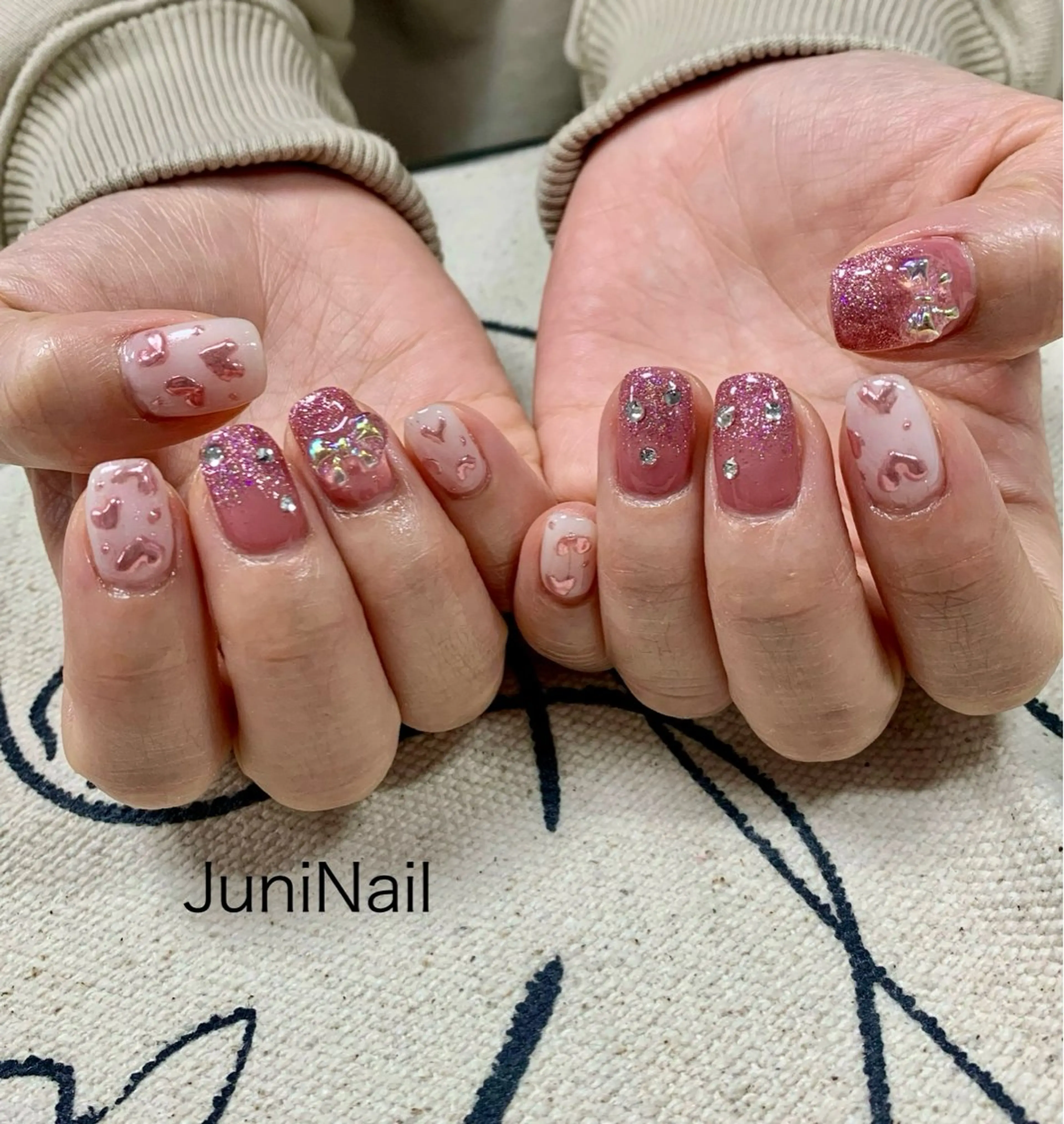 ネイル ハンドネイル JuniNail 주니네일🇰🇷suのネイルデザイン