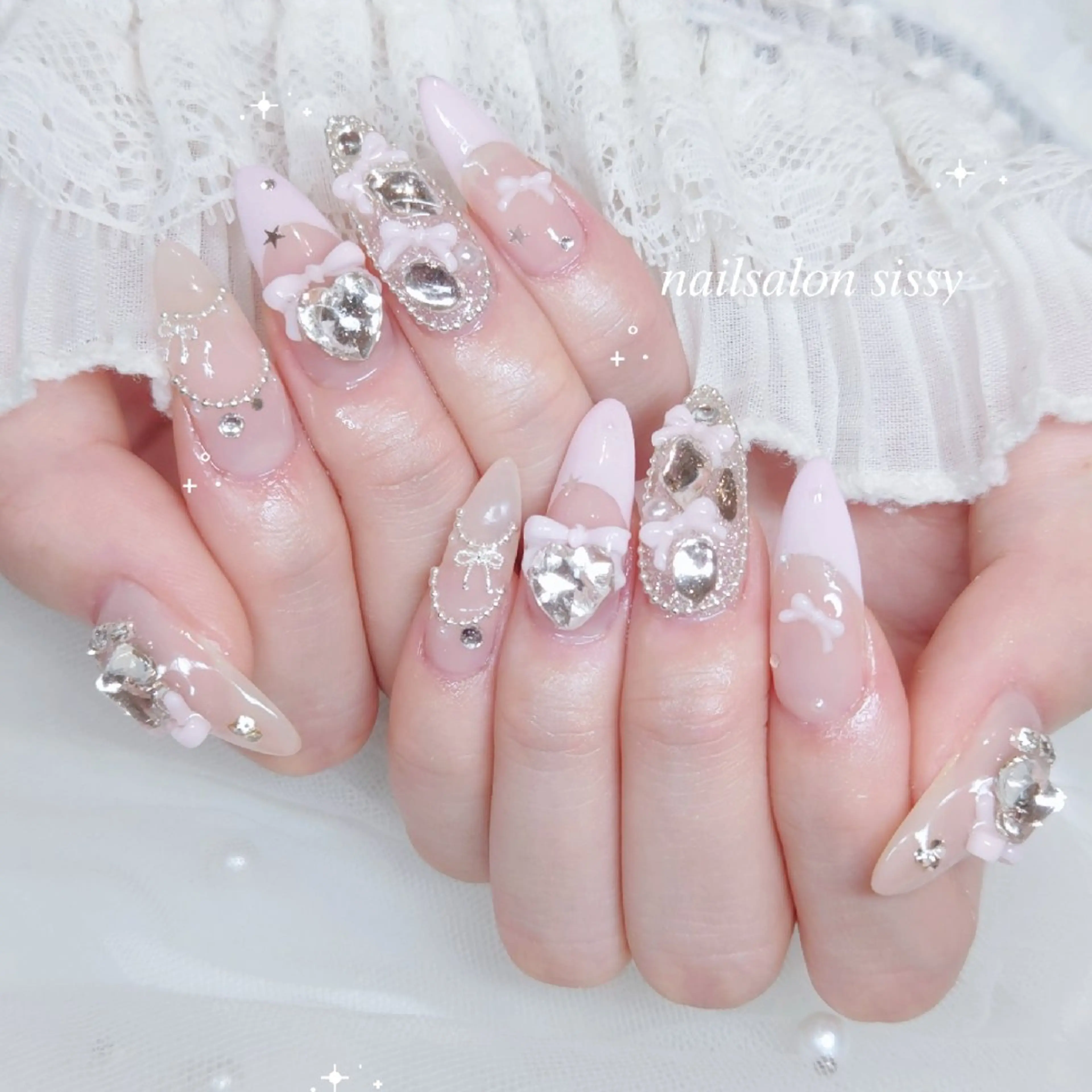 ネイル ガーリー キラキラネイル ピンク ワンホンネイル ハンドネイル sissy hatsuneのネイルデザイン