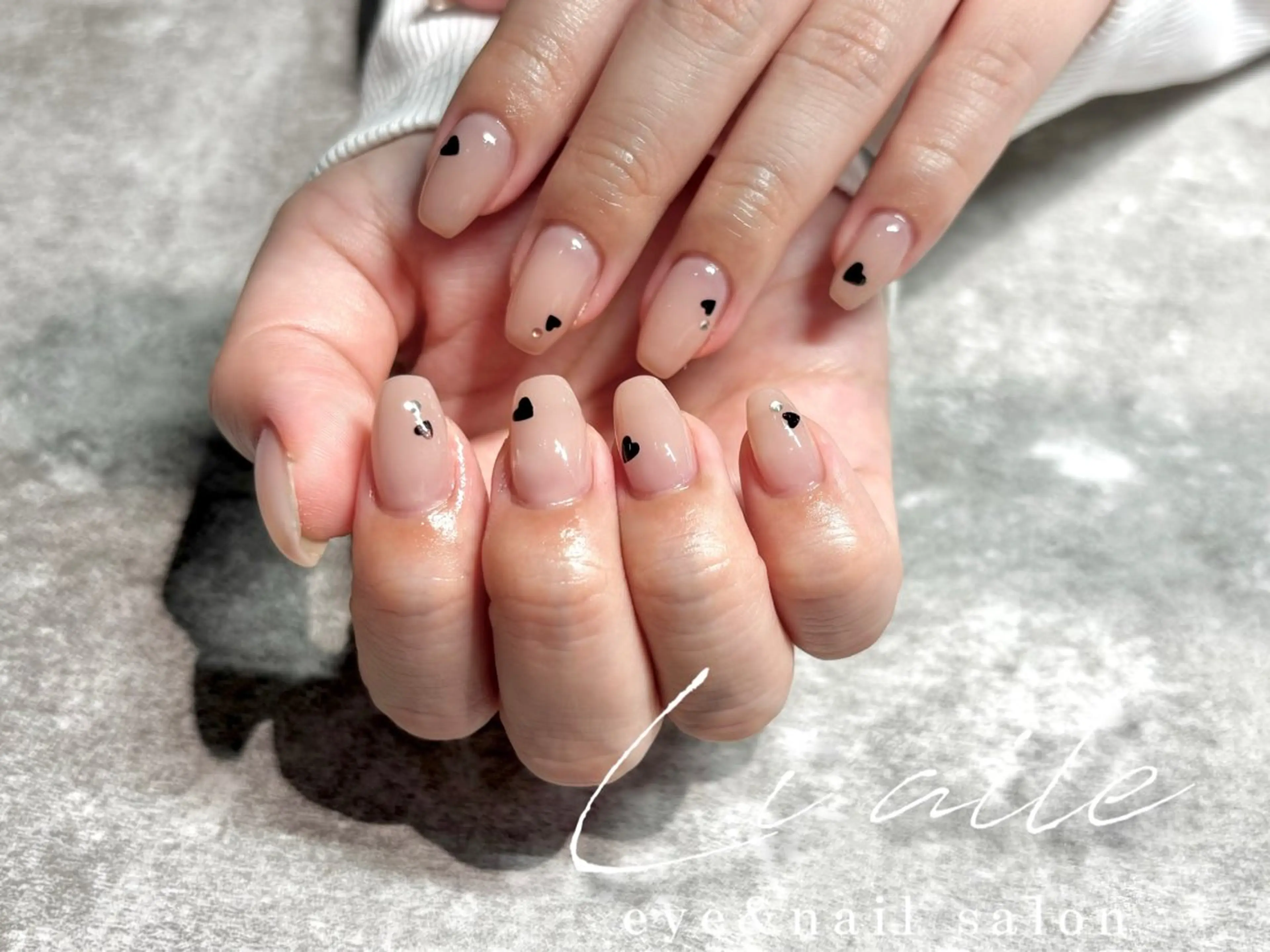 ネイル Li aile eye&nail 上本町店所属・Li aile kana🐰🩵のネイルデザイン