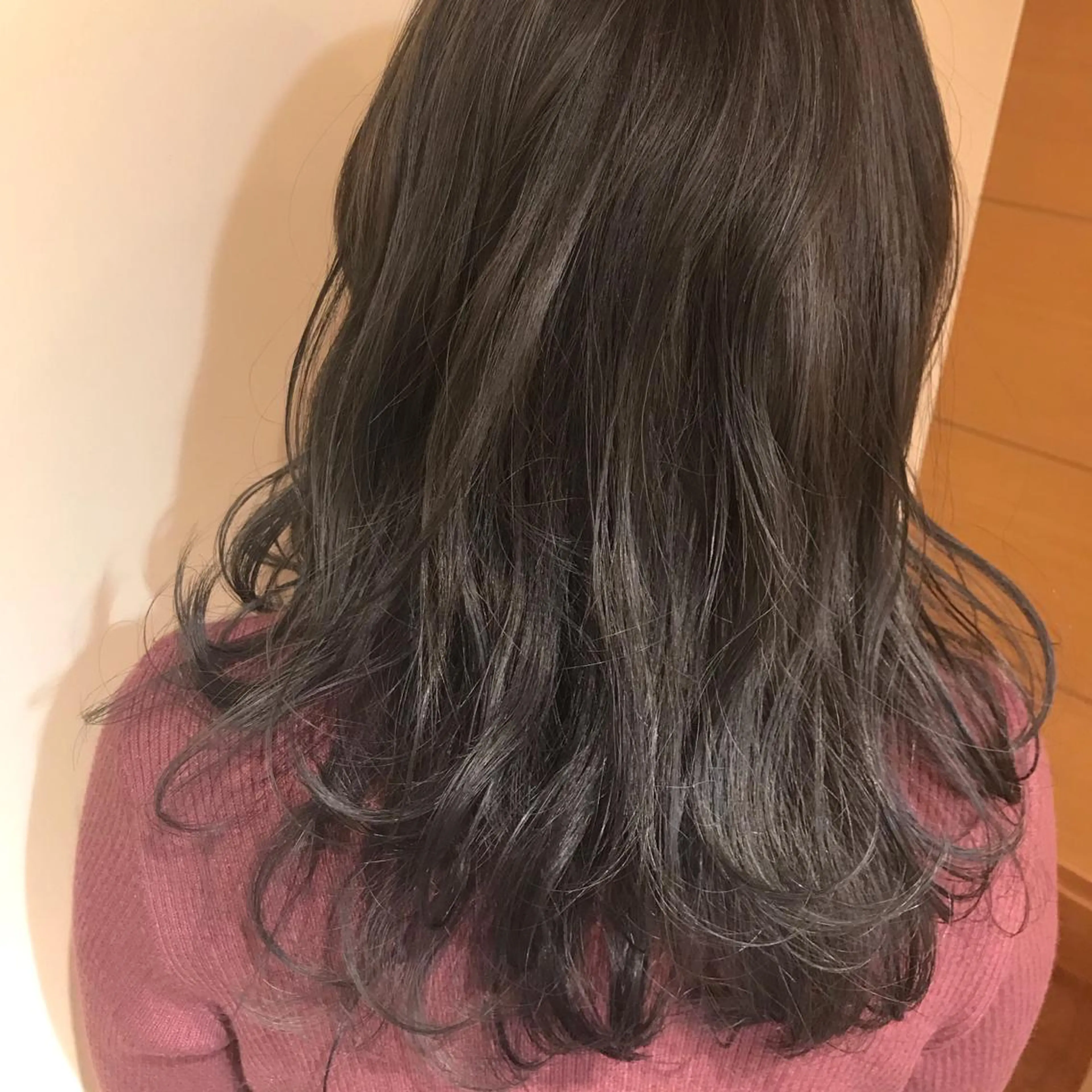 ロング カラー コマツリサ ROCCO eastのヘアスタイル