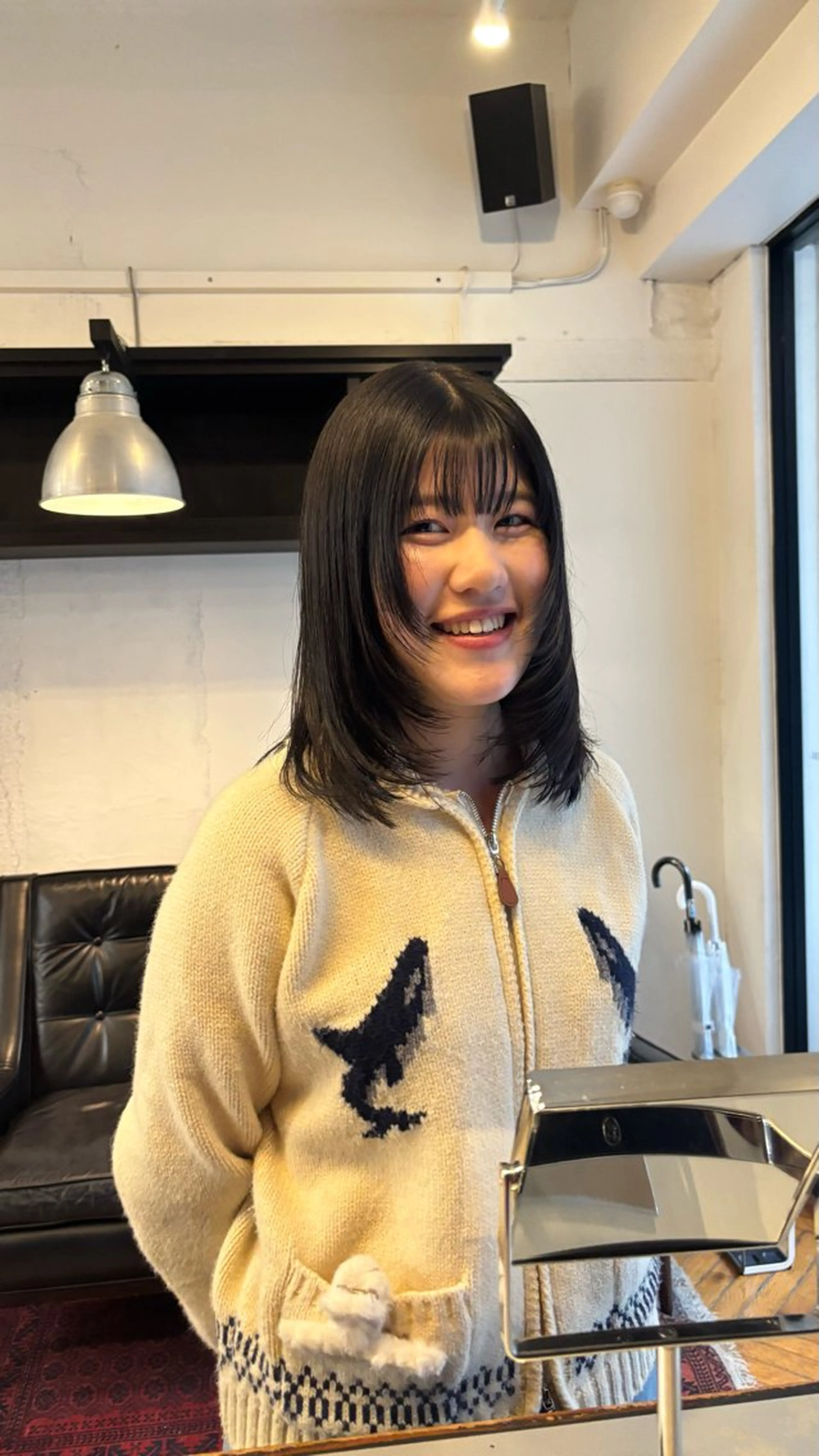 ミディアム レイヤーカット ノグチ アユのヘアスタイル