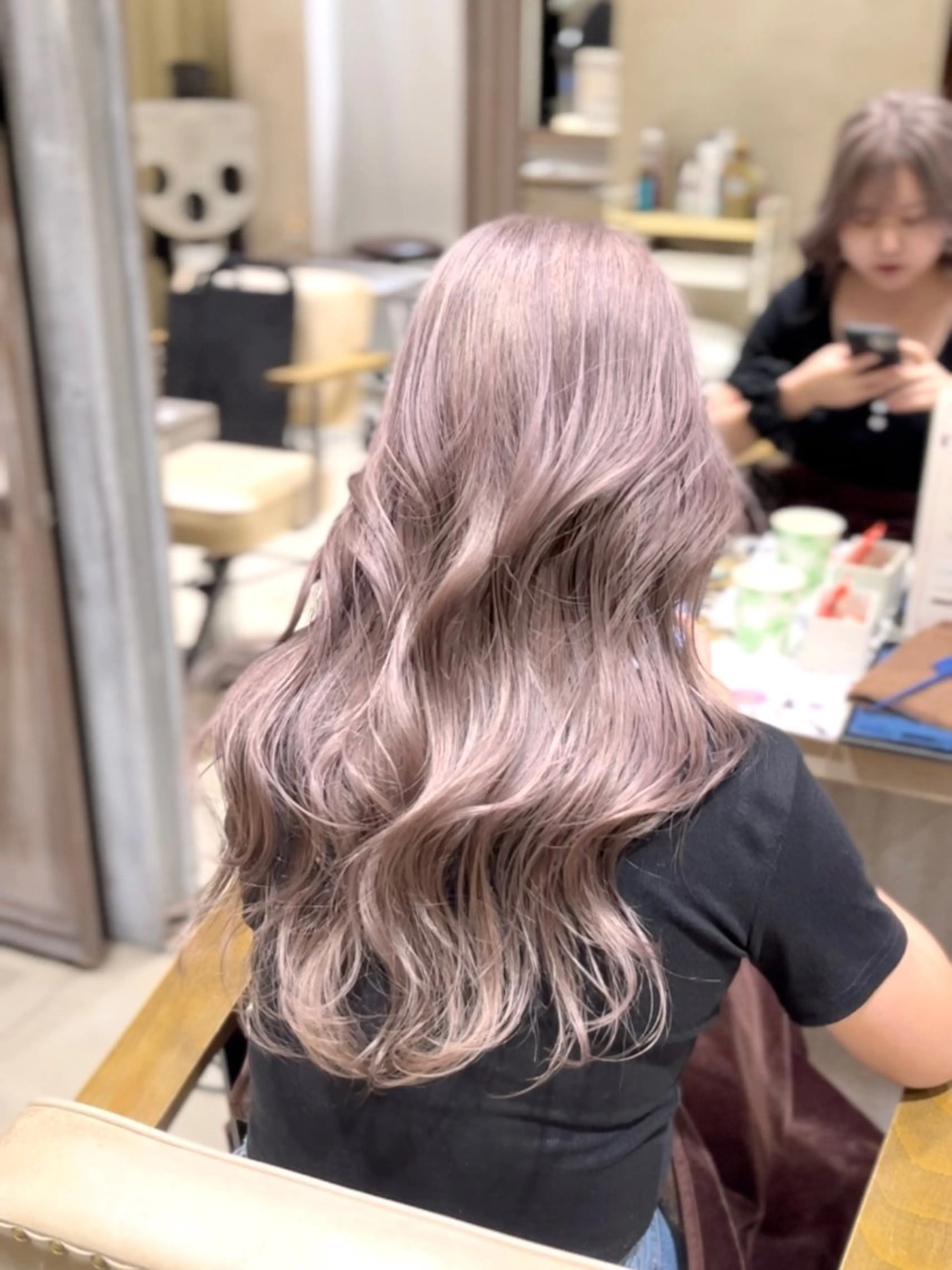 ロング カラー ベージュカラー シルバー シルバーベージュ レイヤーカット 高槻No.1🇰🇷 韓国ヘア　橋口陽太のヘアスタイル