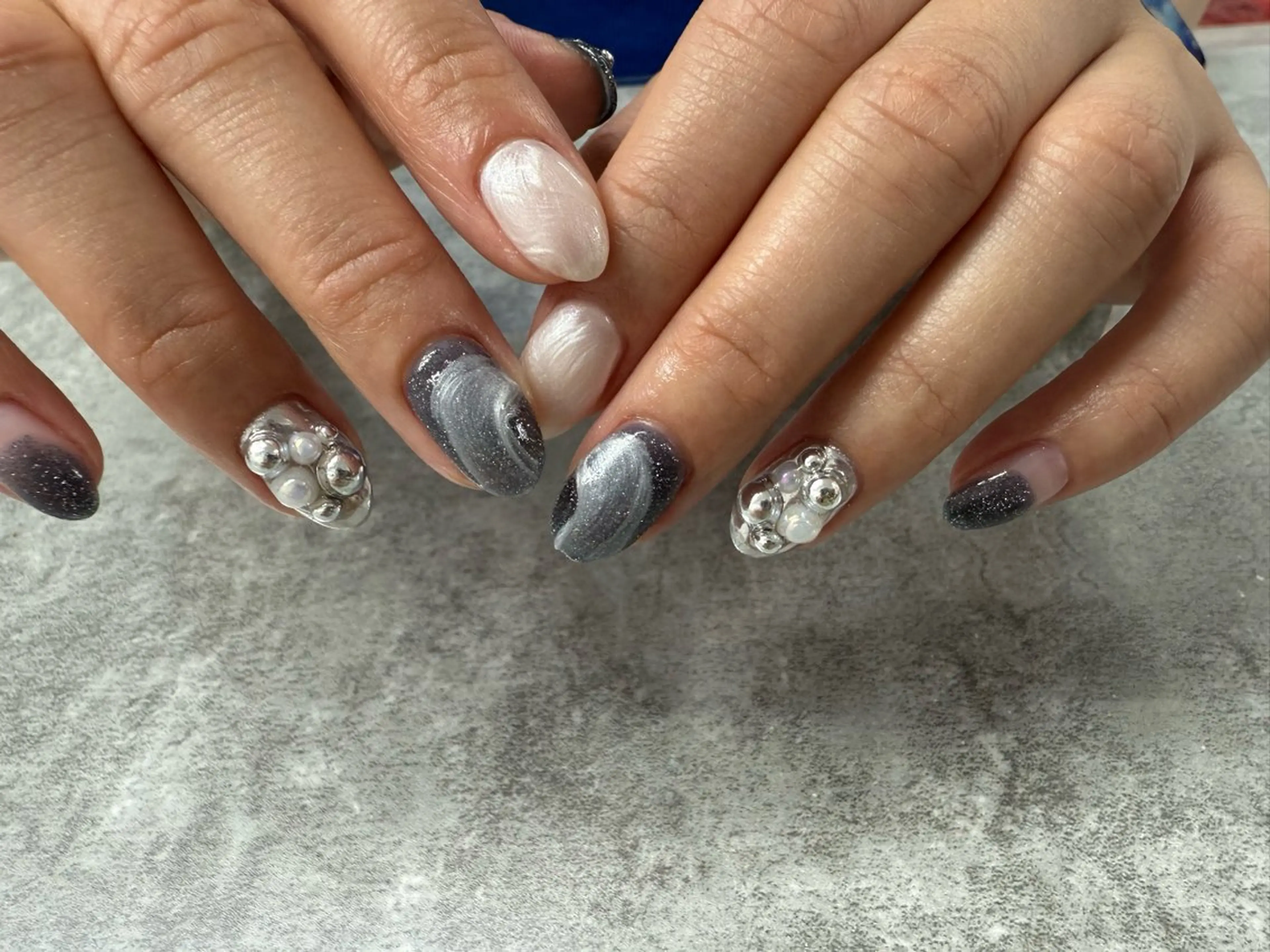 ネイル LULUMU Aoiのネイルデザイン