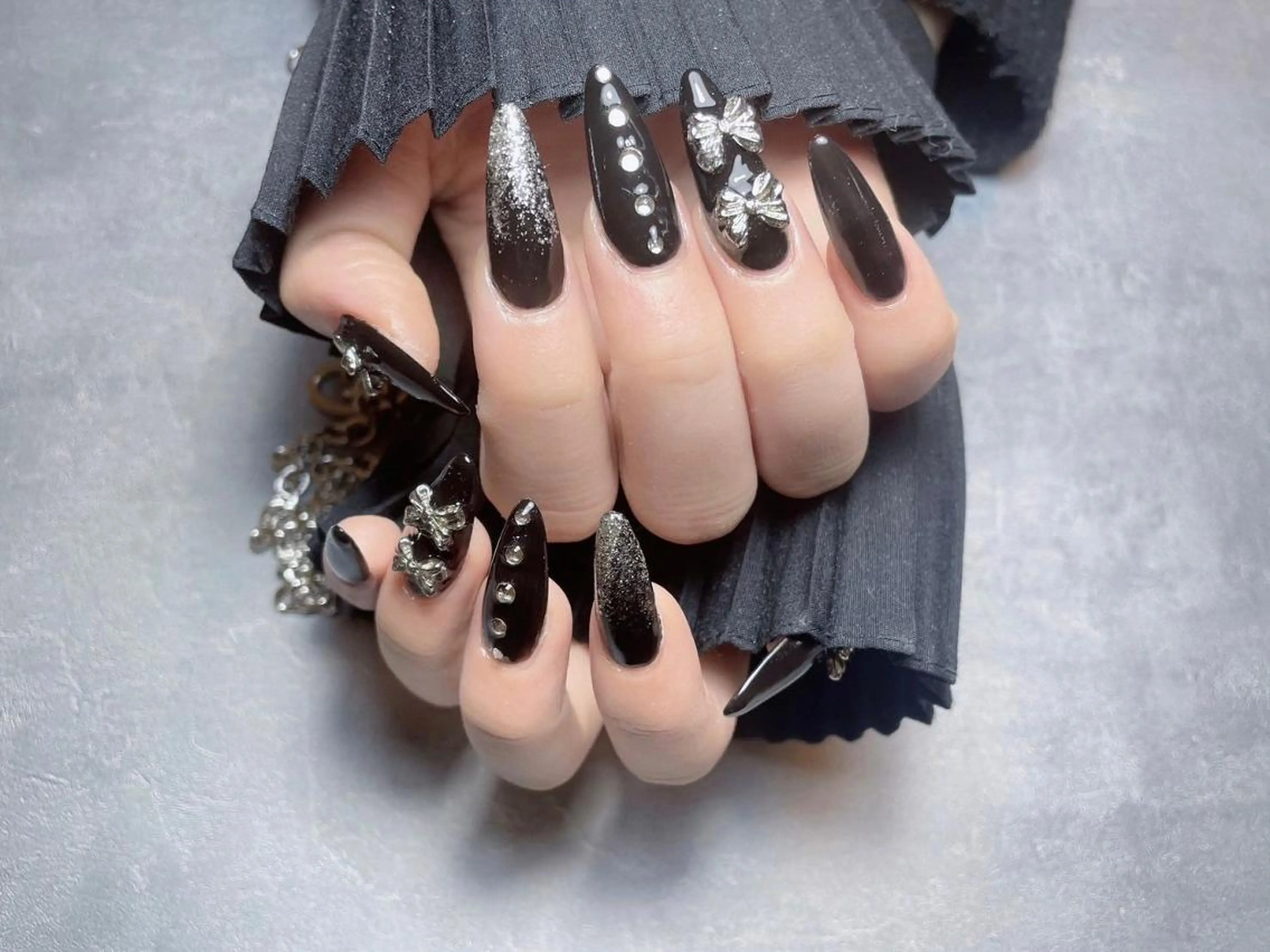 ネイル RAFFINE haru🦋🩵のネイルデザイン