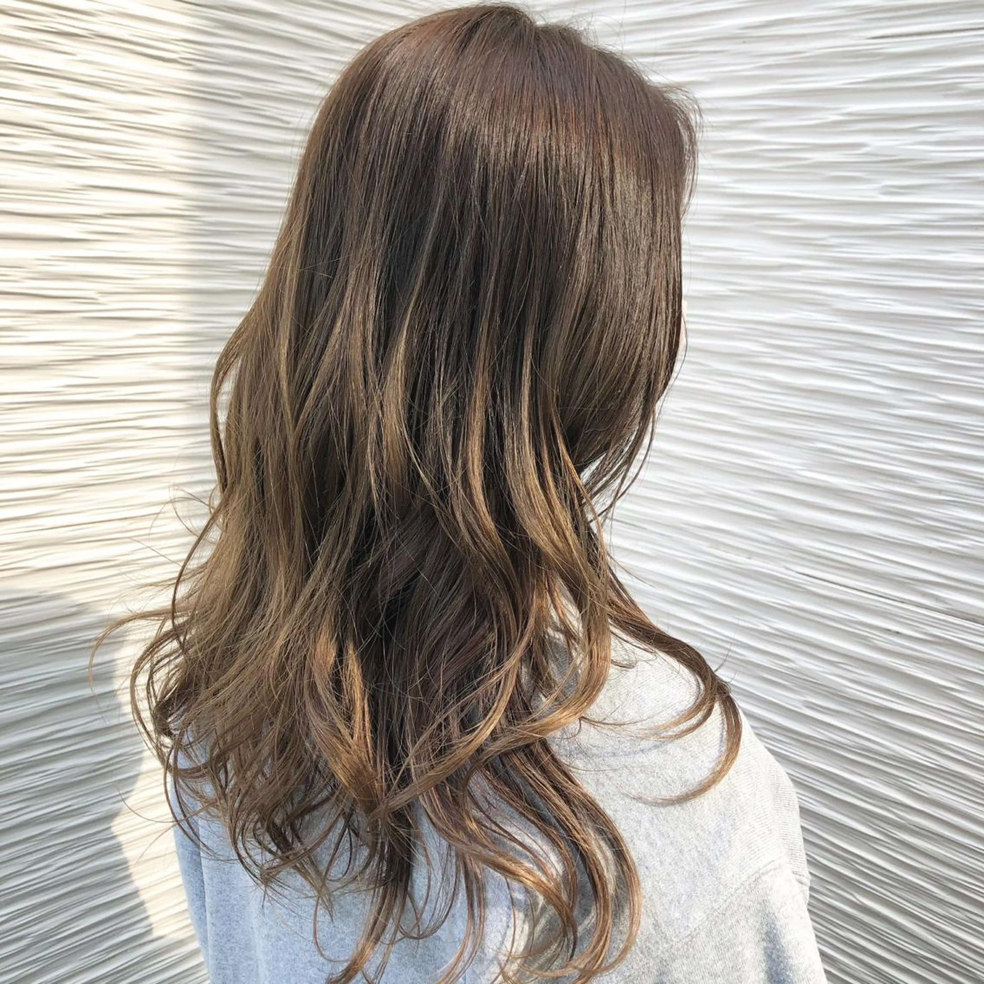 ロング カラー ベージュカラー ブリーチ ブロンド ブロンドベージュ ハイライトカラー 【浜松・豊橋】 ニシモトのヘアスタイル