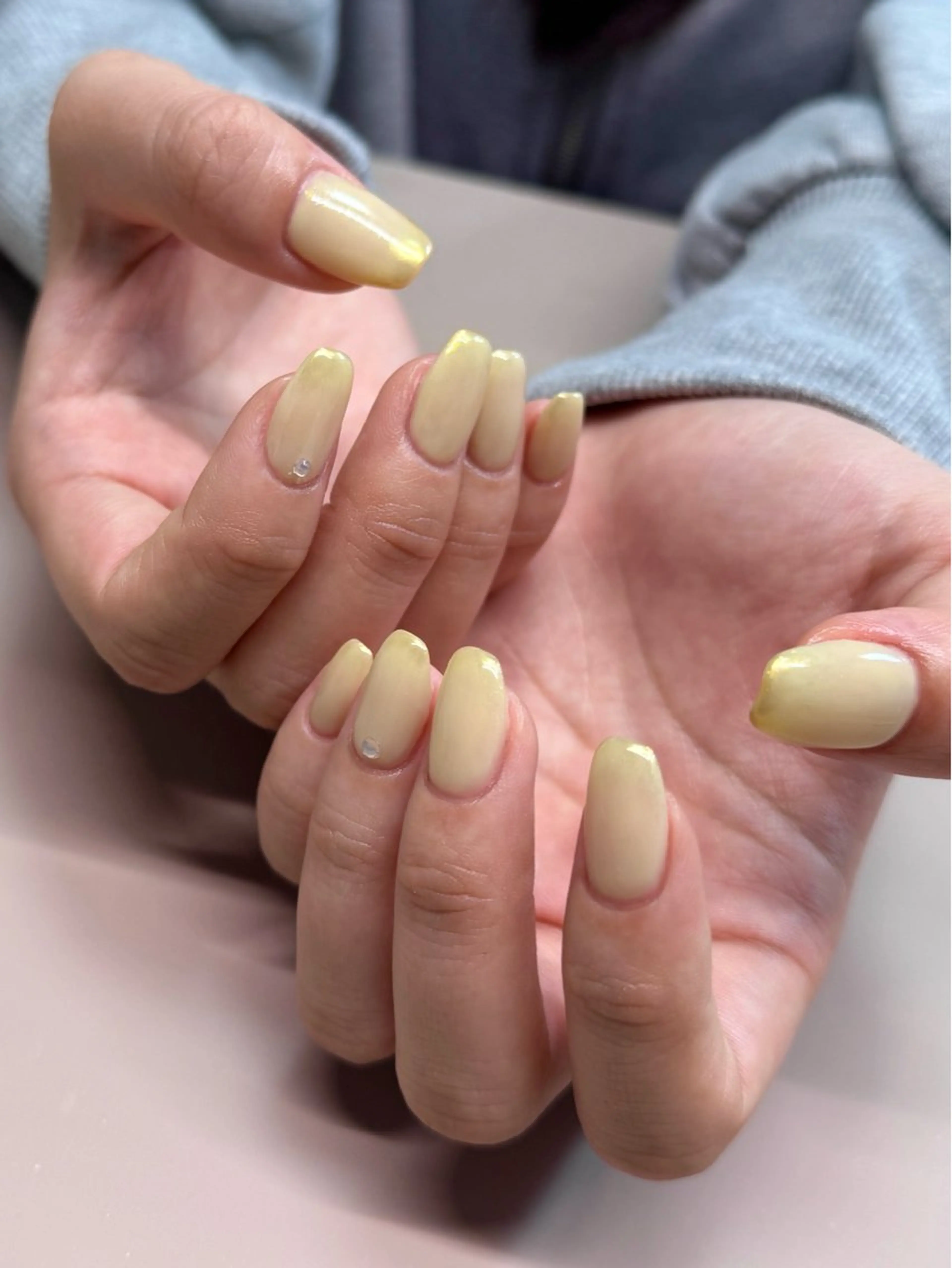 ネイル オーロラネイル グラデーション ミラーネイル ワンカラーネイル シンプルネイル ハンドネイル pointillé .ayaのネイルデザイン