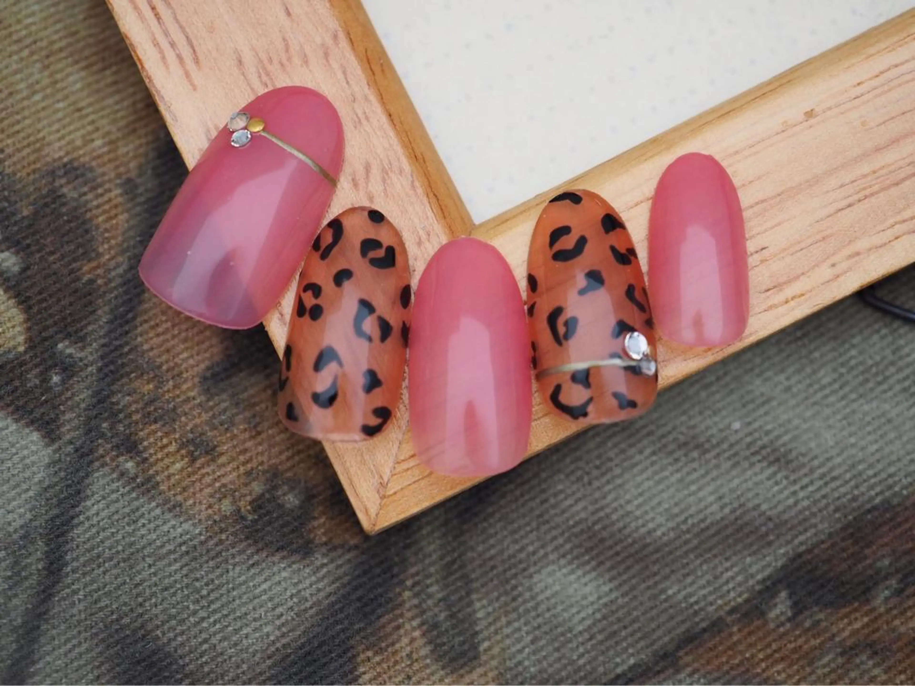 ネイル トップネイリスト Ribbon立川店のネイルデザイン