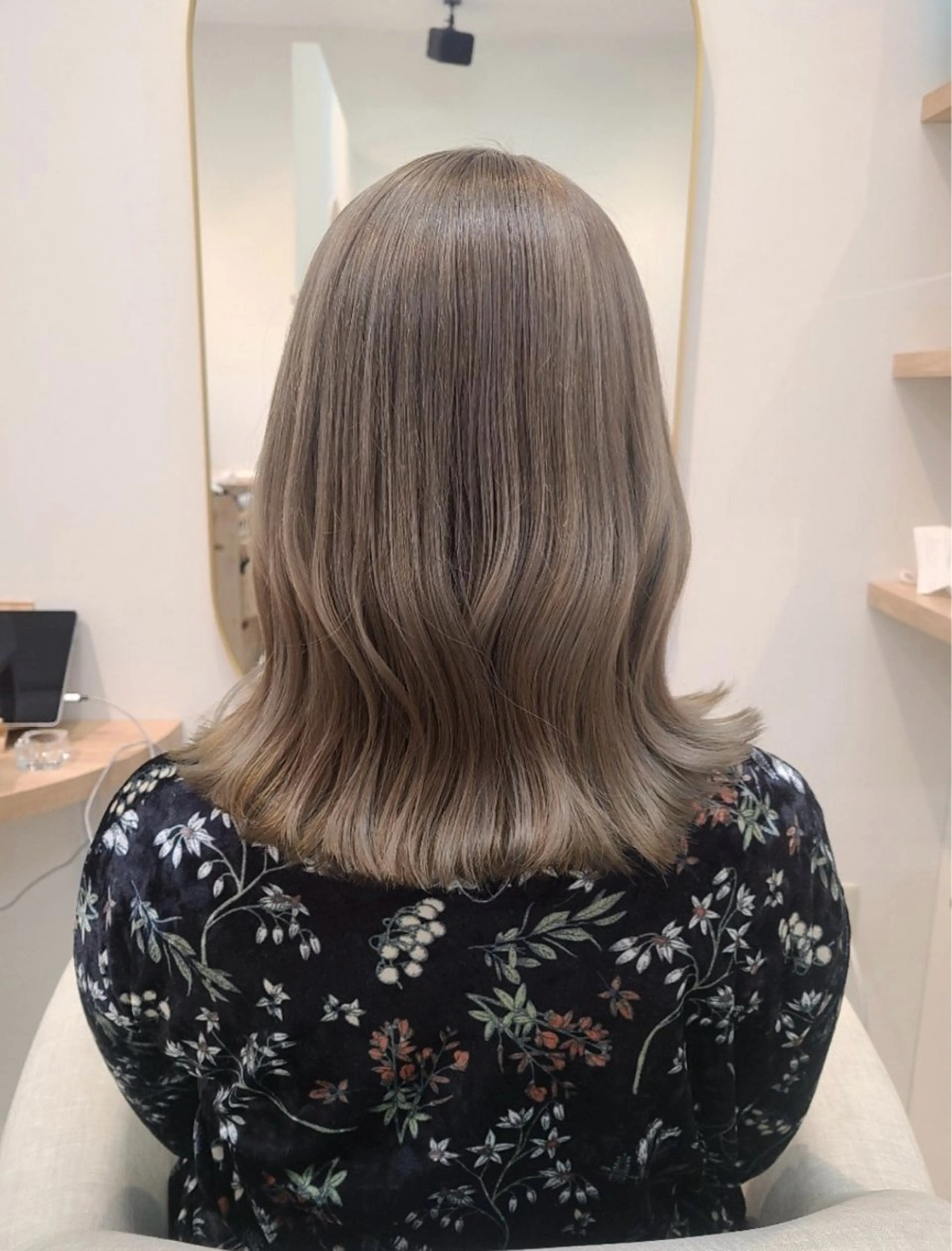 ミディアム カラー Satomi サトミのヘアスタイル