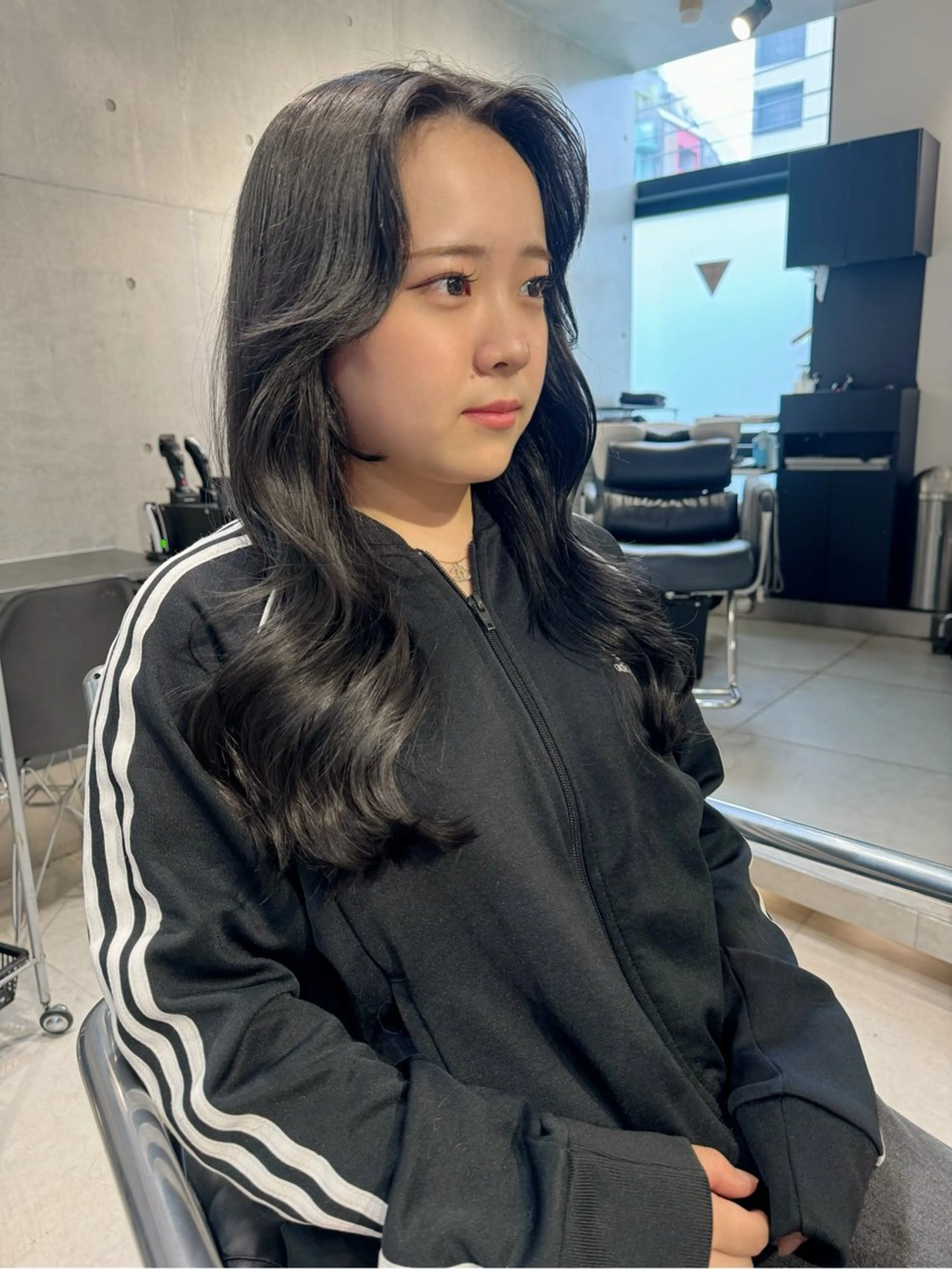 セミロング カラー パーマ ヘアアレンジ カット ヘアカラー トリートメント ヘアセット 透明感/オリーブ/ グレージュ/YUKAのヘアスタイル