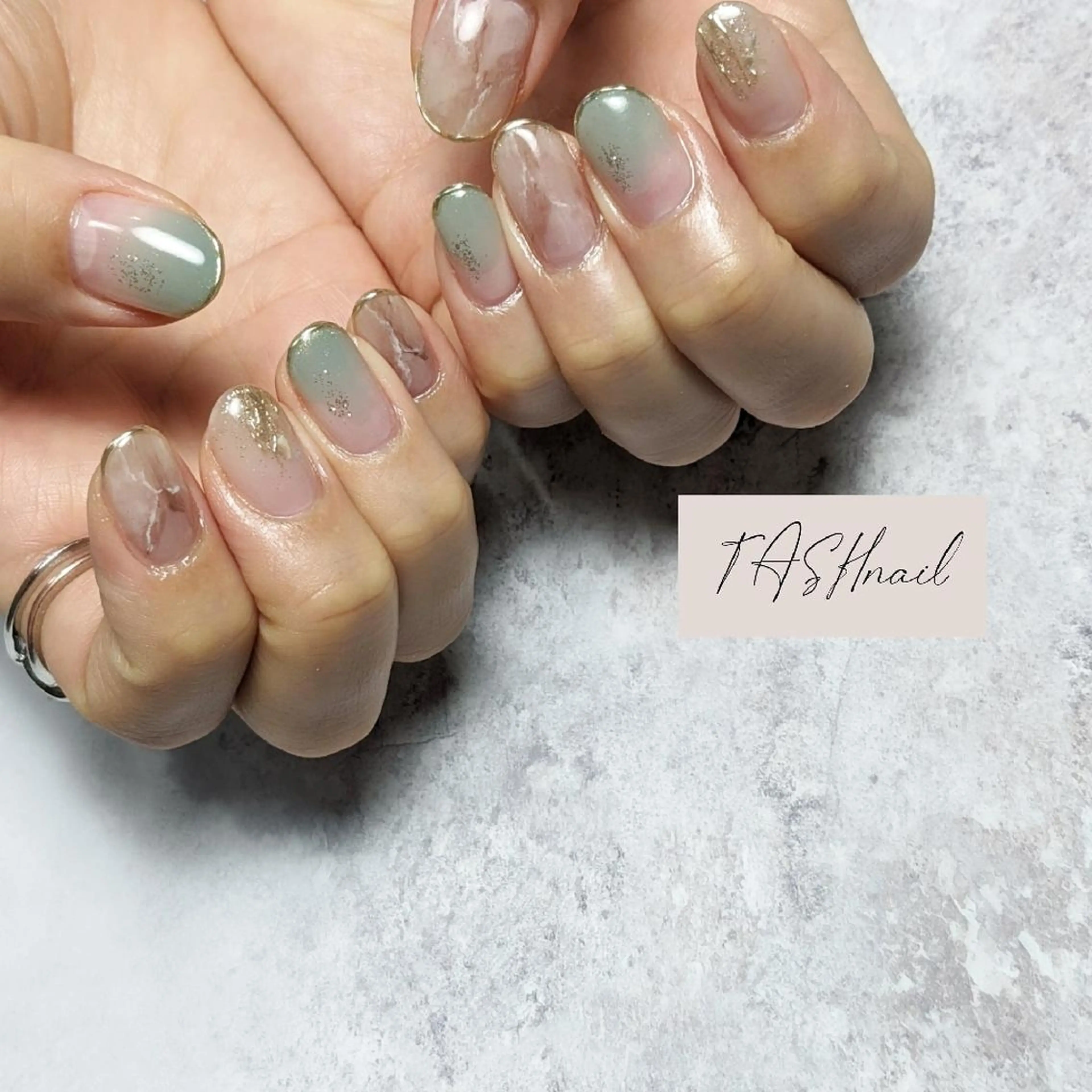 ネイル TASH nailのネイルデザイン