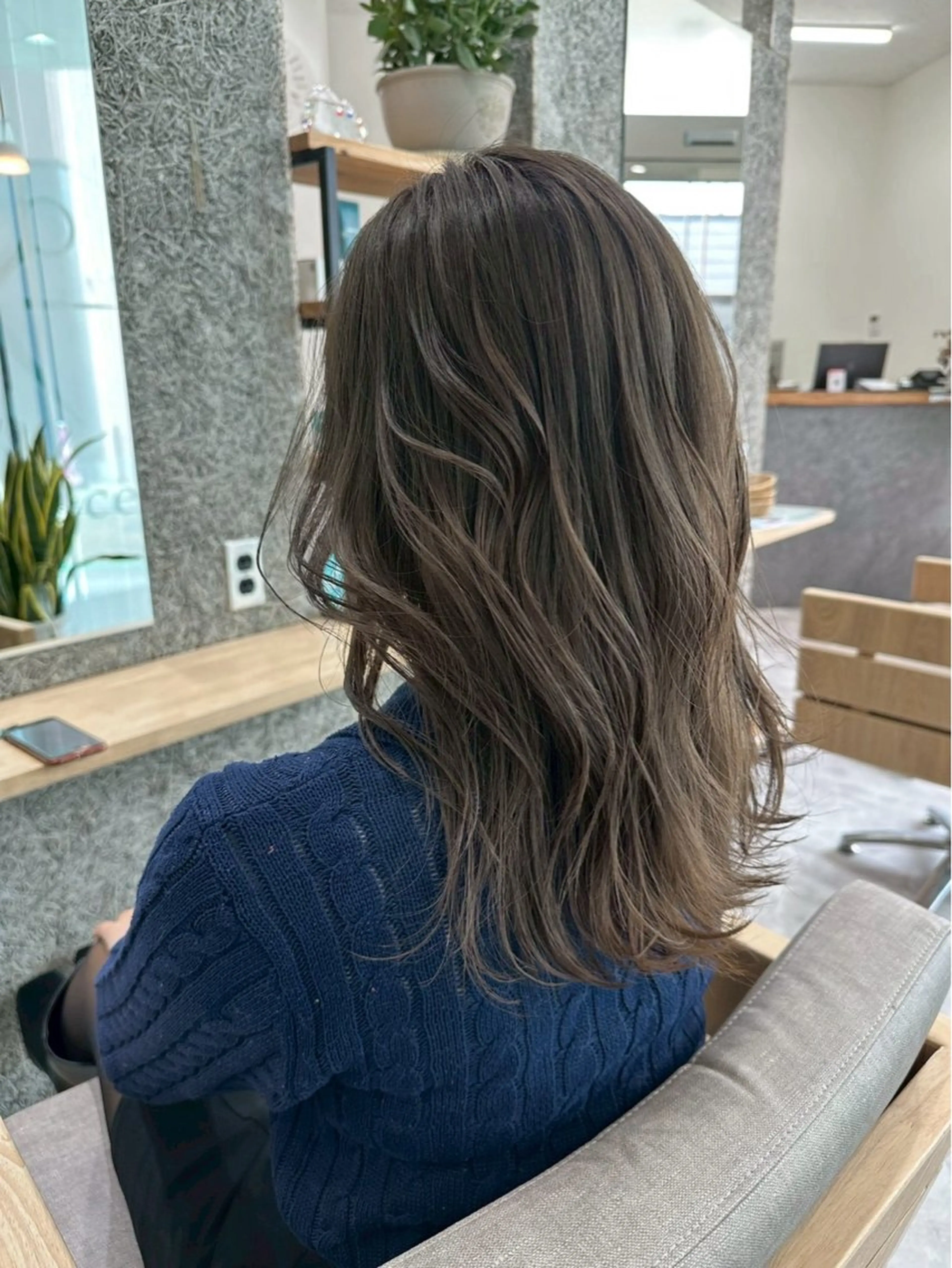 ロング ヘアカラー 近鉄奈良 カラー　うのさくらのヘアスタイル