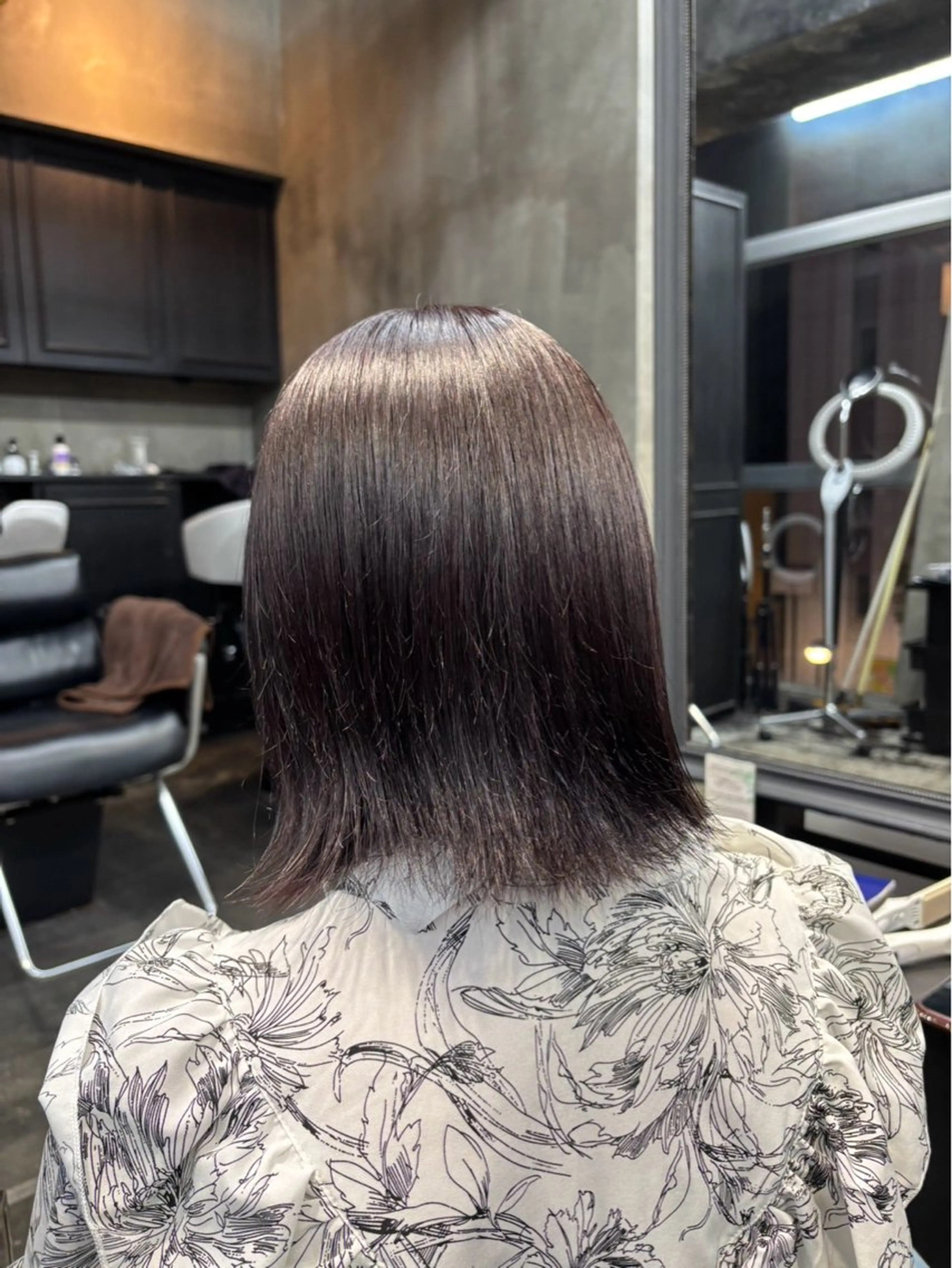 カラー T  O Yのヘアスタイル
