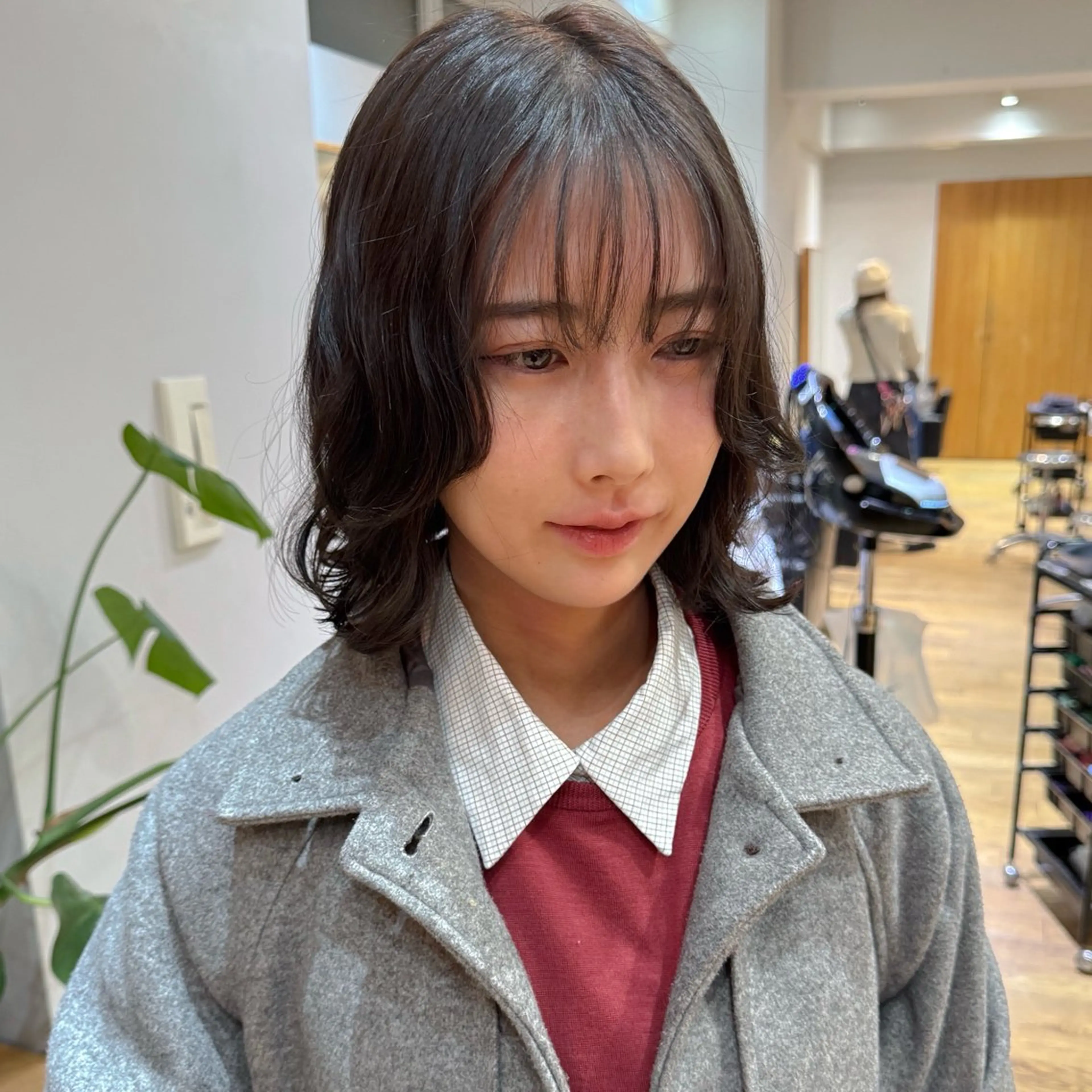 ショート パーマ ボブ 外ハネヘア カット パーマ 大橋 芽衣のヘアスタイル