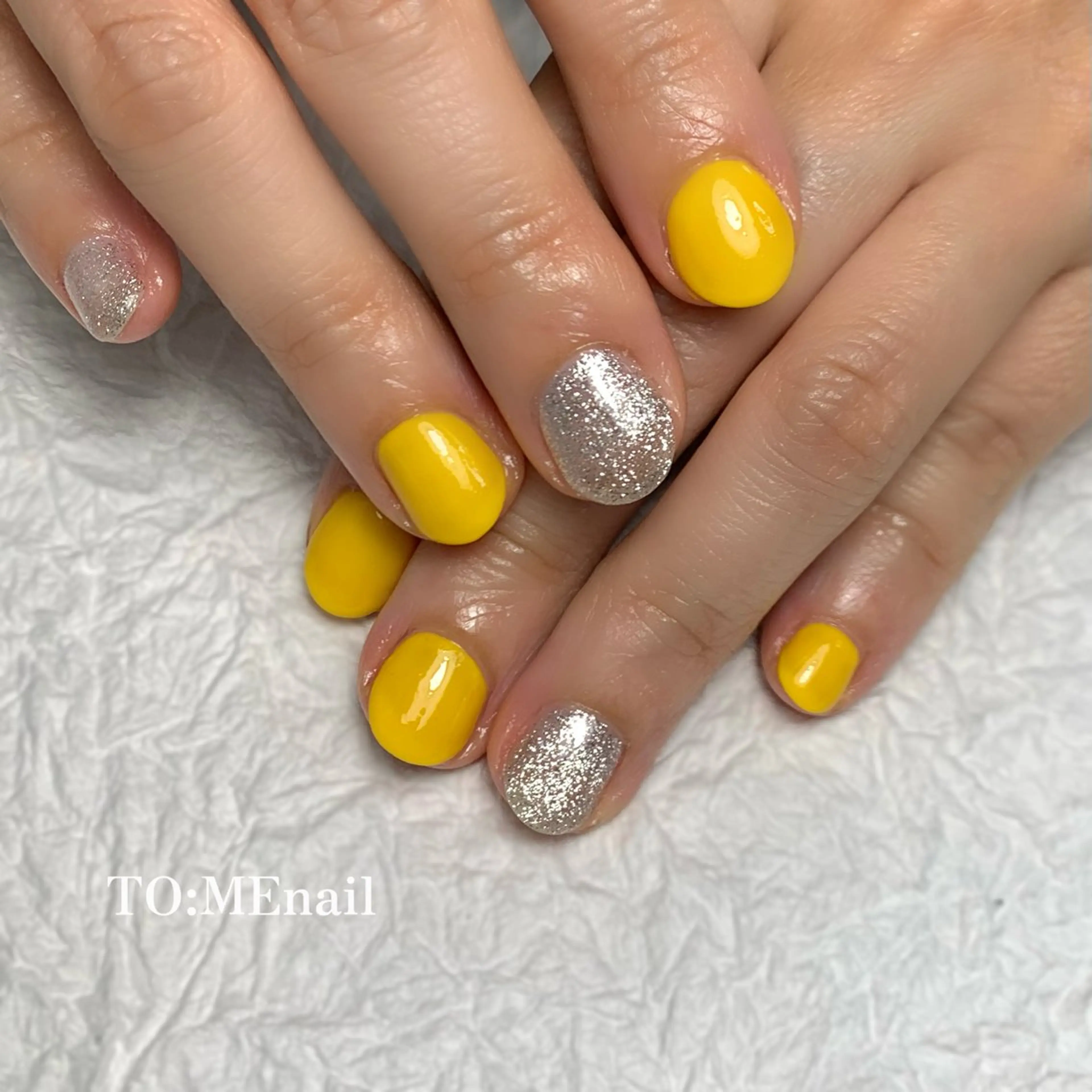 ネイル フットネイル オフィスネイル ワンカラーネイル ショートネイル シンプルネイル ハンドネイル 💌TO:ME トゥーミーネイル🌿のネイルデザイン