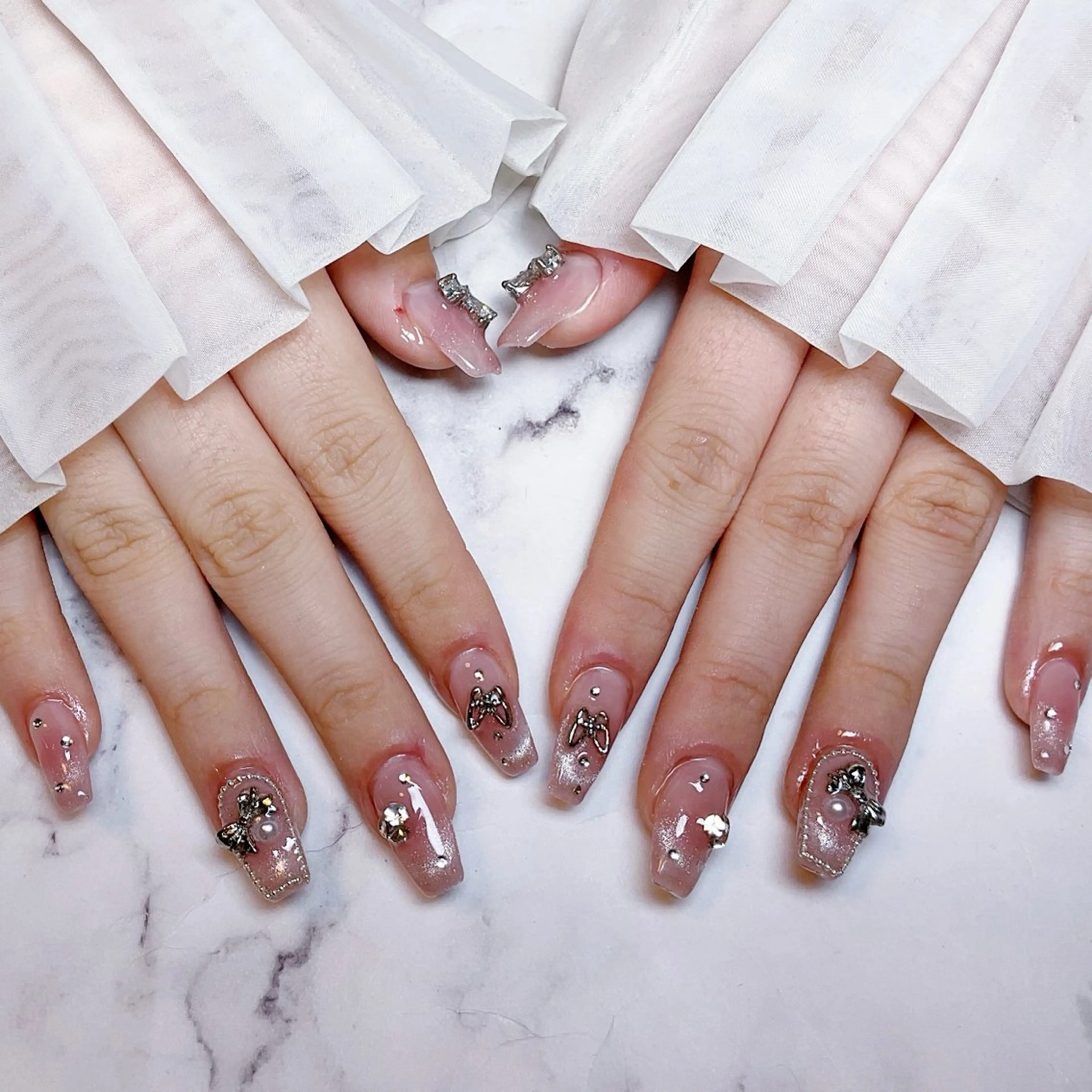 ネイル ハンドネイル 🌈Yun nail hyejin💋のネイルデザイン