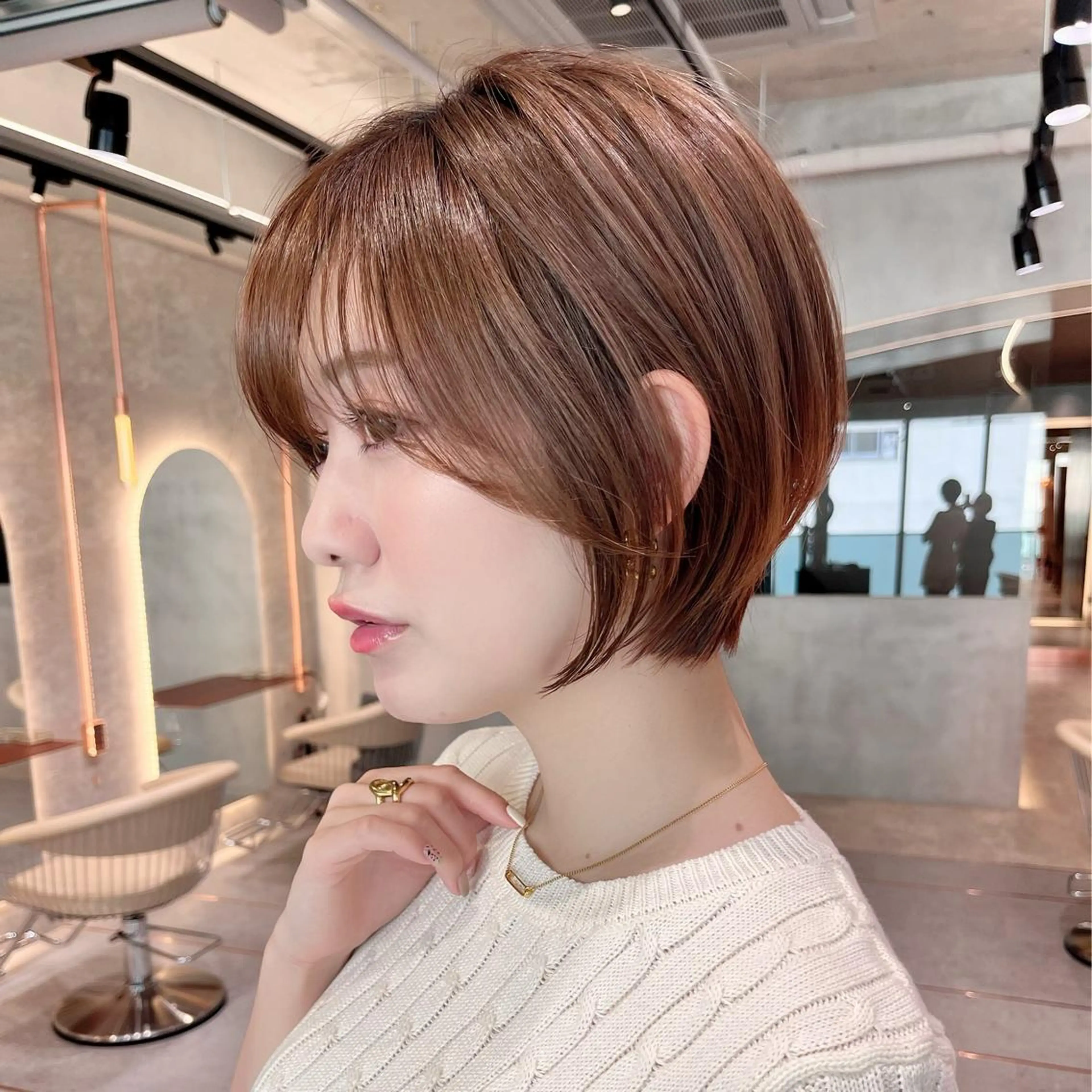 ショート カット 縮毛矯正 トリートメント hair salon AcRo 青山所属・表参道/髪質改善/ 大人ボブ/高野紅のヘアスタイル