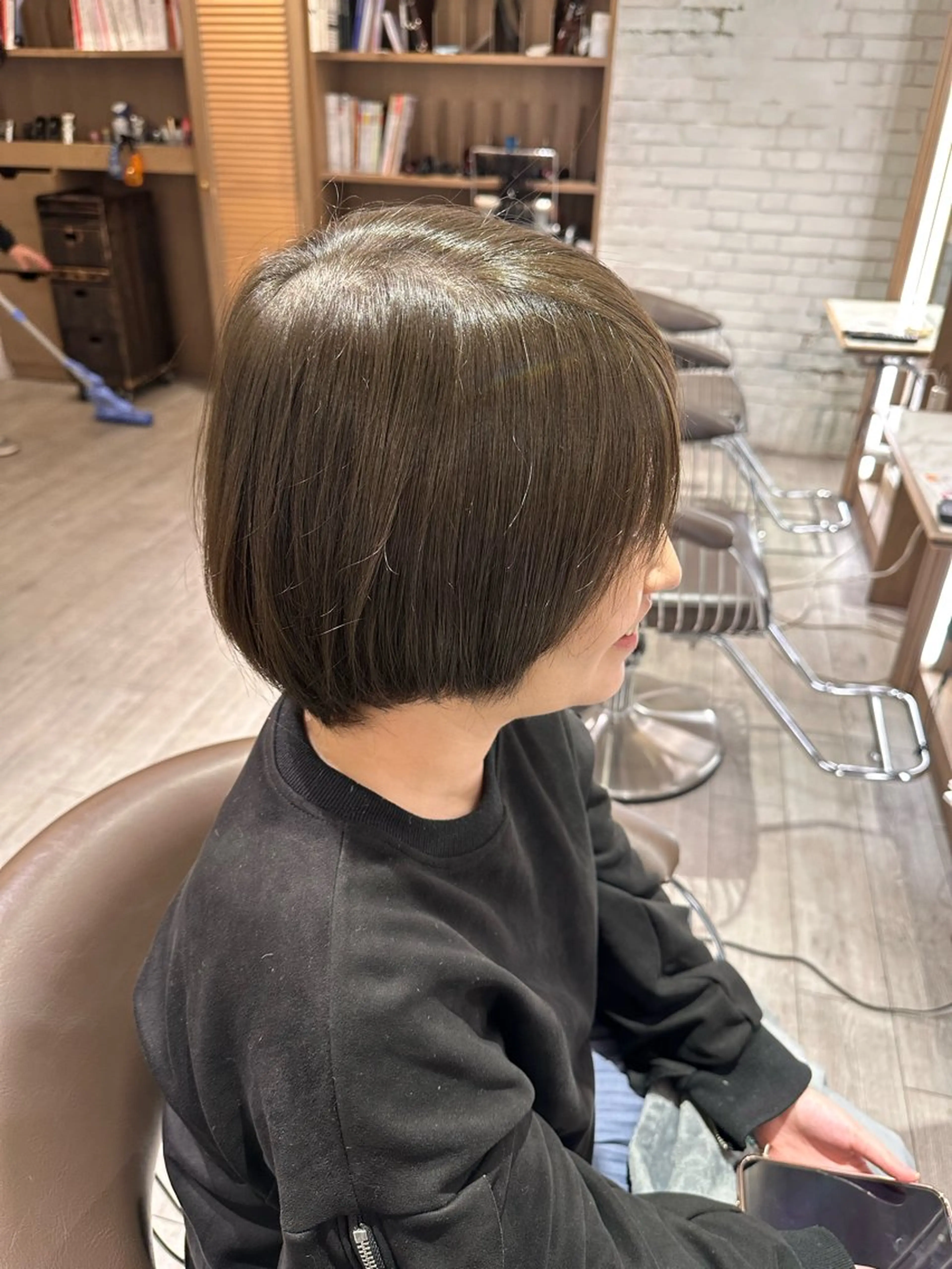 ショート ヘアカラー 井上 竜成のヘアスタイル