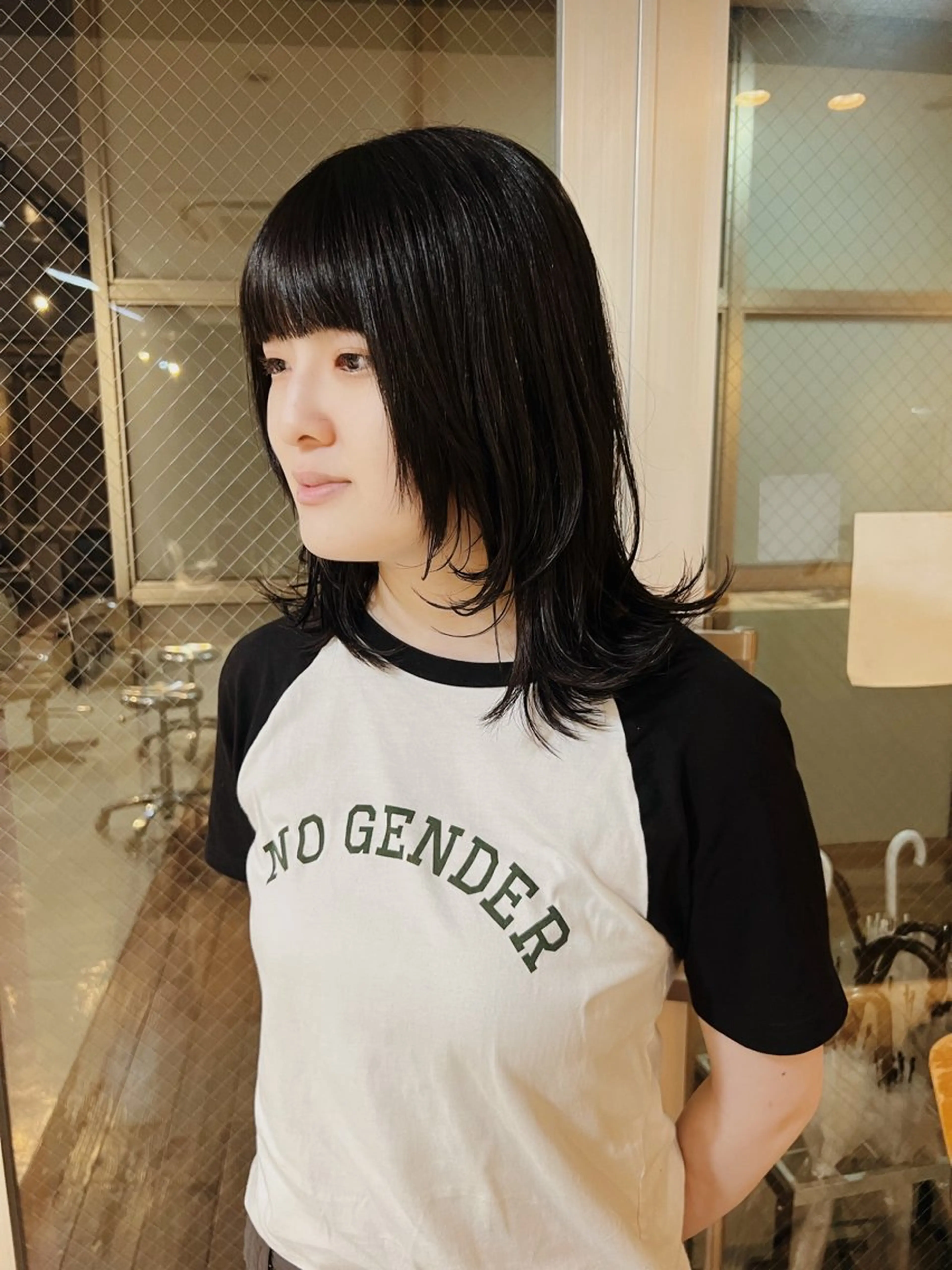 セミロング カラー パーマ ヘアアレンジ くびれヘア 顔まわりレイヤー 韓国風ヘア くびれレイヤー レイヤーカット ショートヘア原宿 fifth コシのヘアスタイル