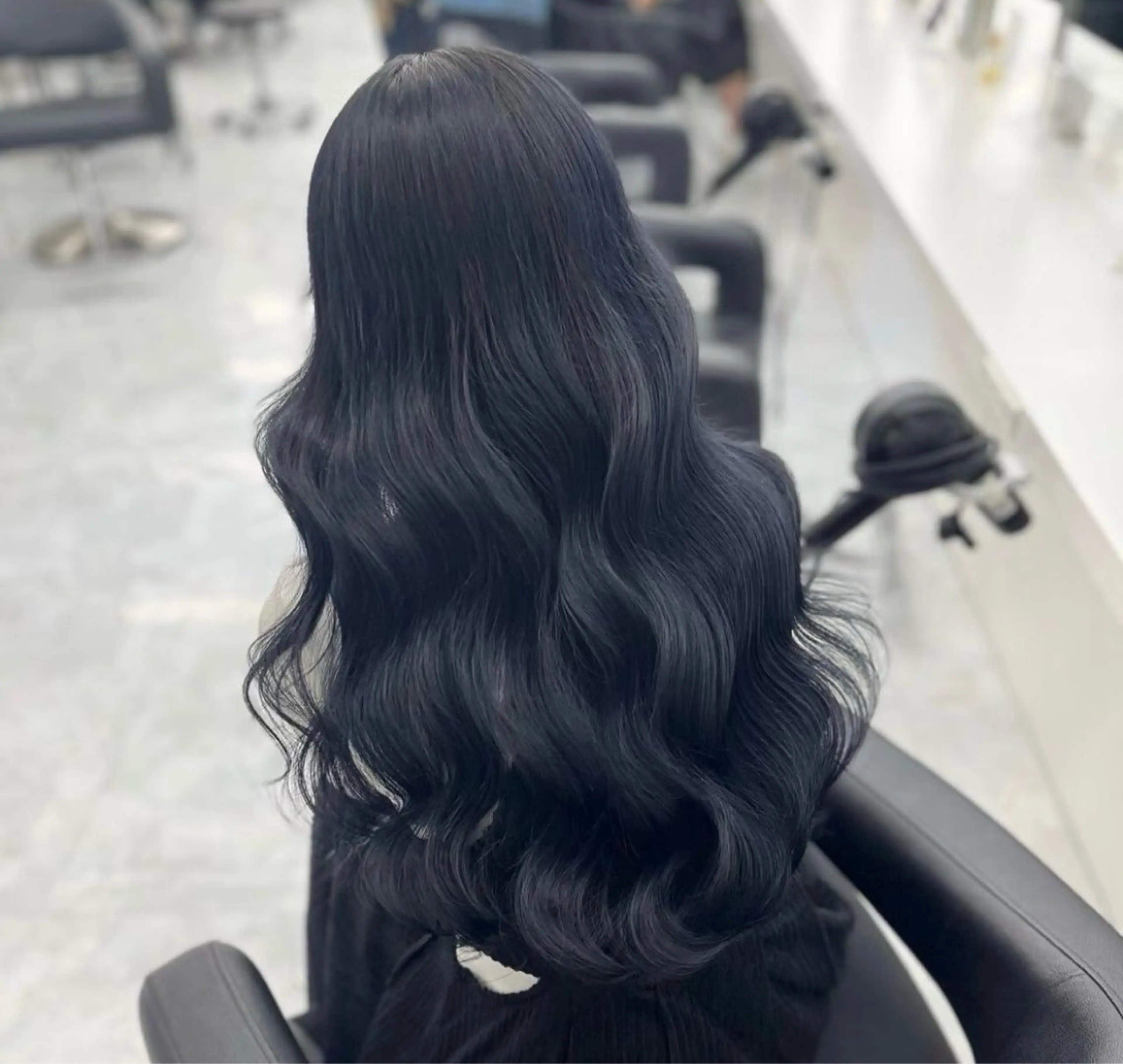 🖤今どき流行🖤韓国ブルーブラック🇰🇷🖤の写真