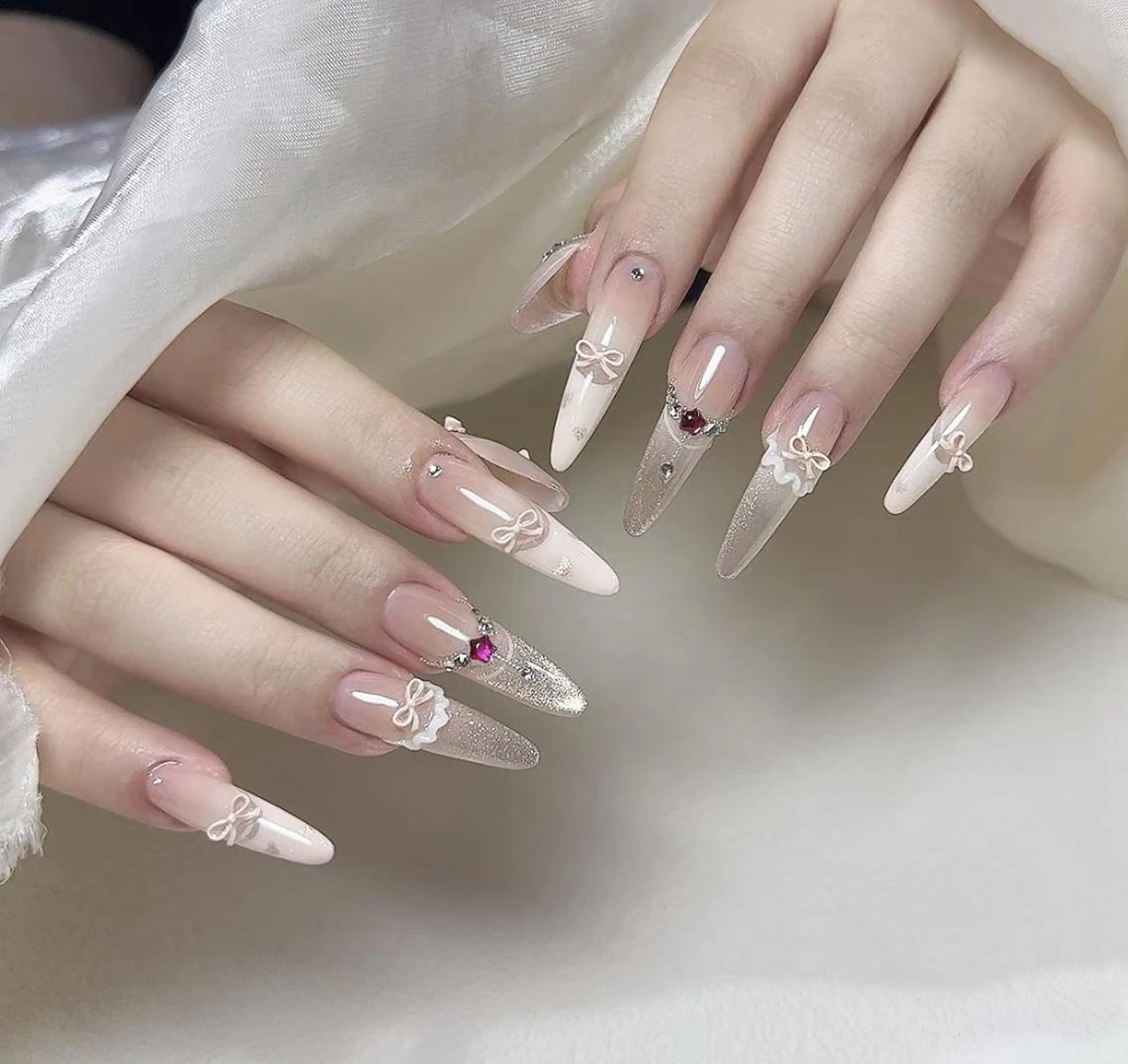 ネイル ハンドネイル ハンドケア 🍑 momo_nailのネイルデザイン