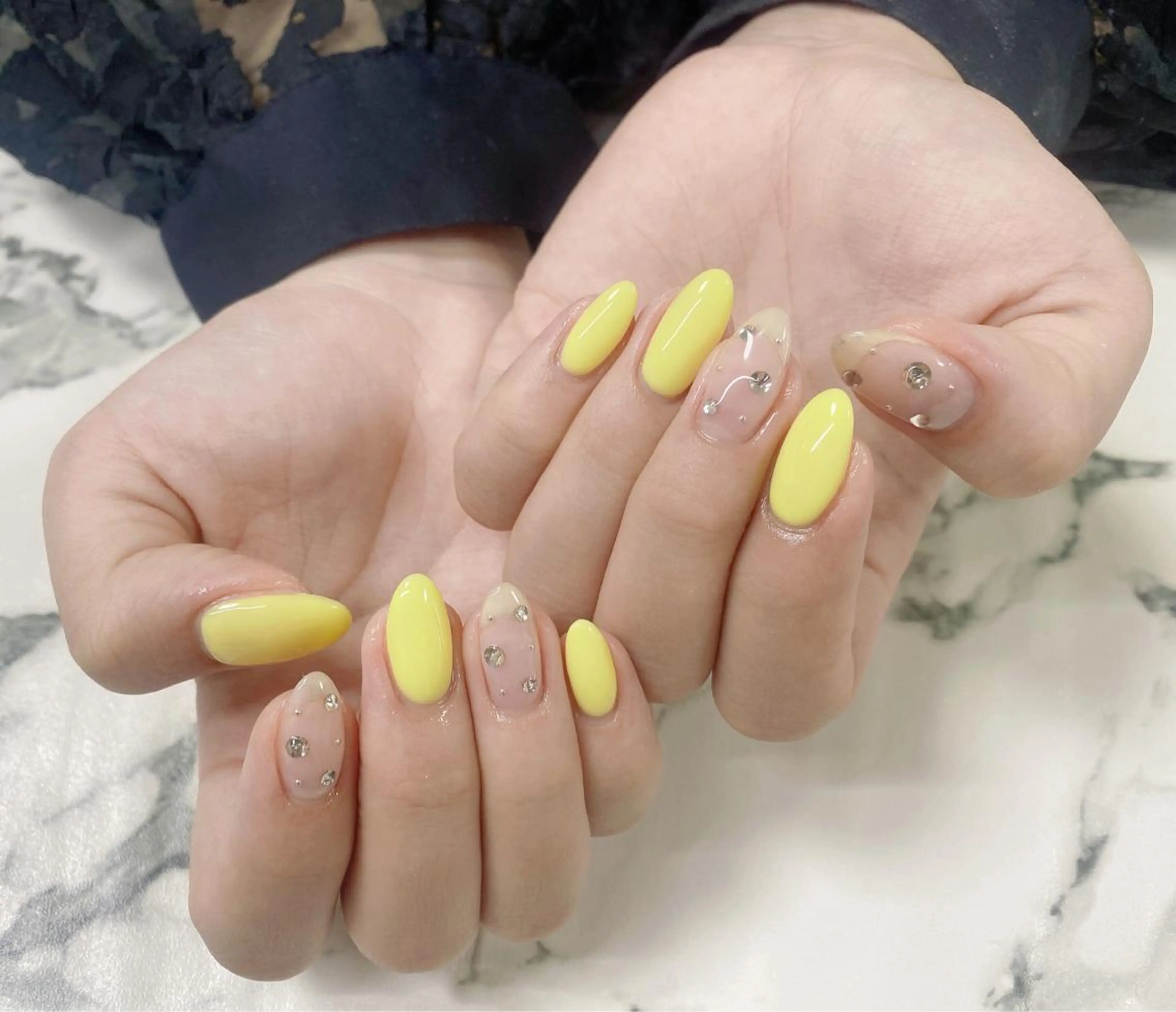ロング カラー ネイル アートネイル Q Free nailsのネイルデザイン