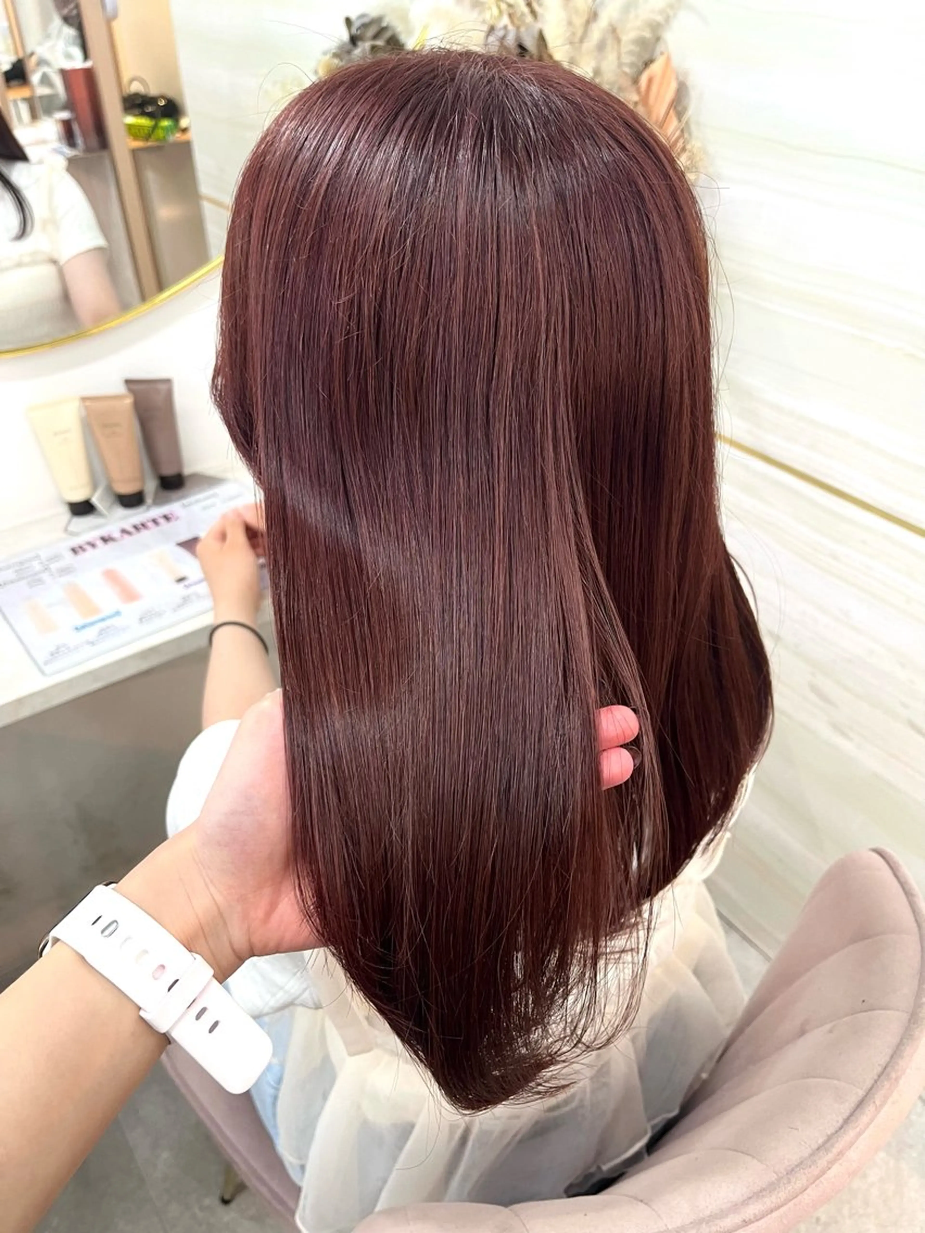 セミロング カラー ピンクカラー 🫧みひろ🫧カット カラーモデル募集のヘアスタイル