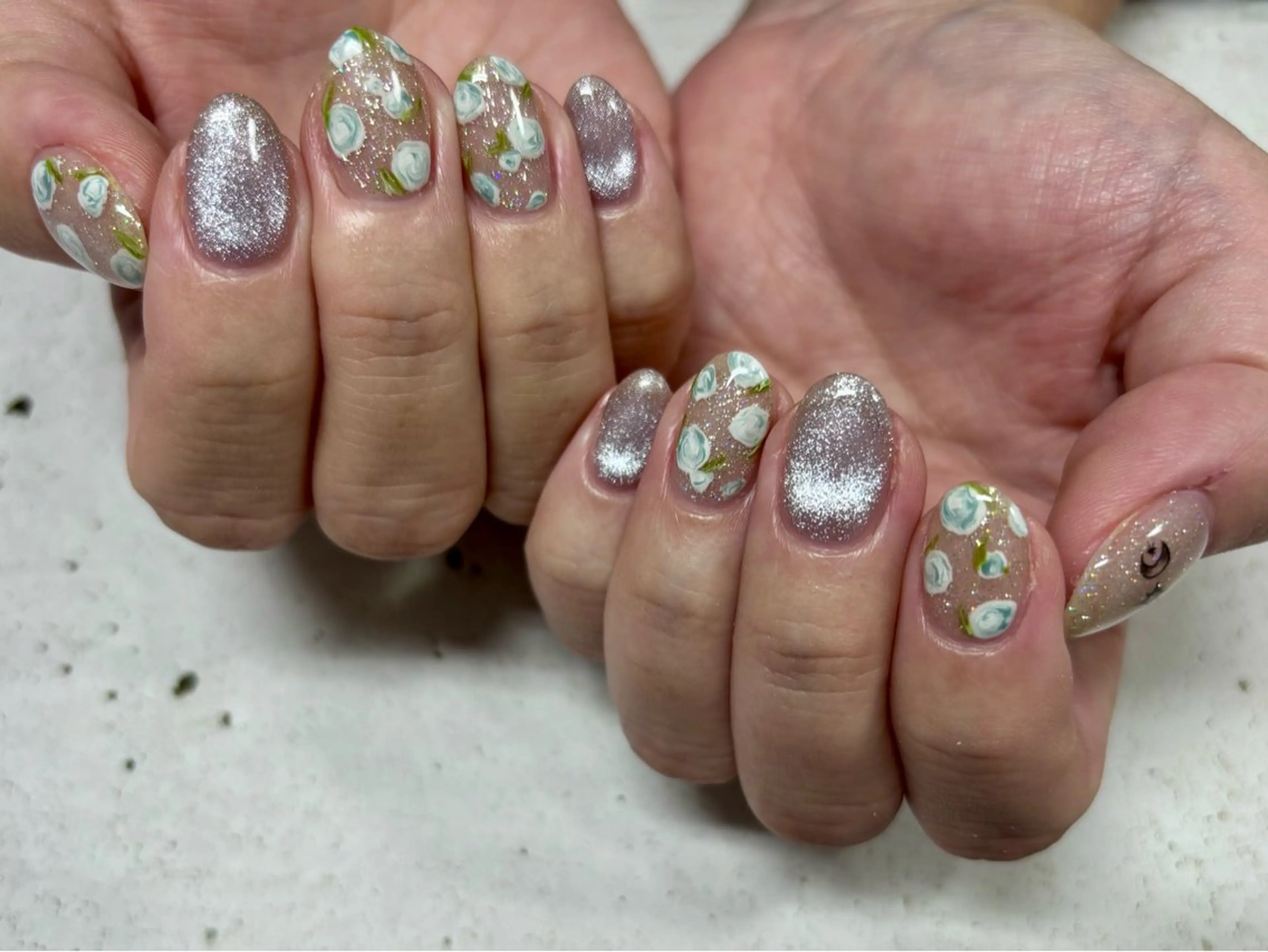 ネイル 坂木 桃子 / ネイルのネイルデザイン