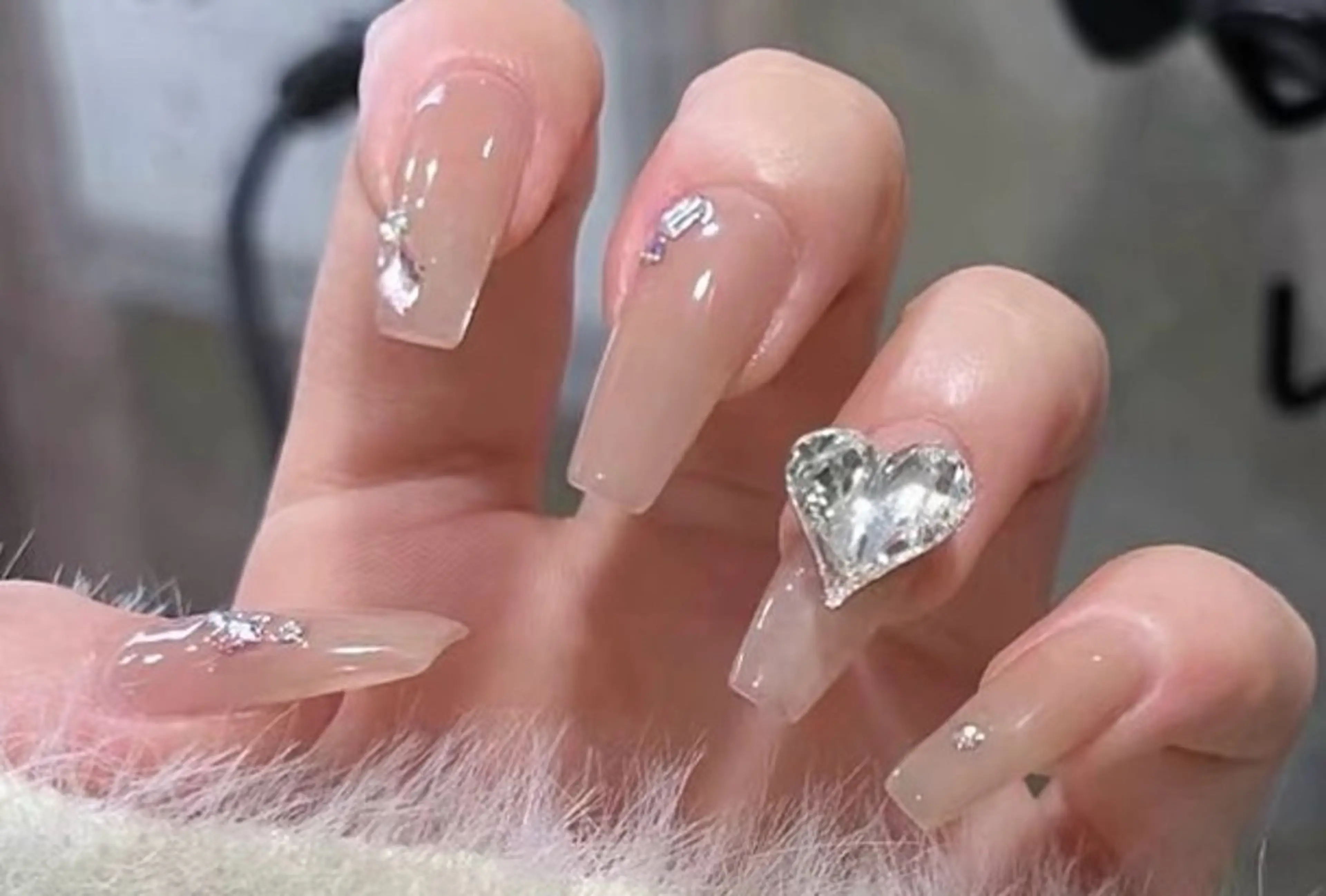 ネイル チークネイル 長さ出し フレンチネイル ガーリー 韓国ネイル sun nail池袋 モデル募集のネイルデザイン