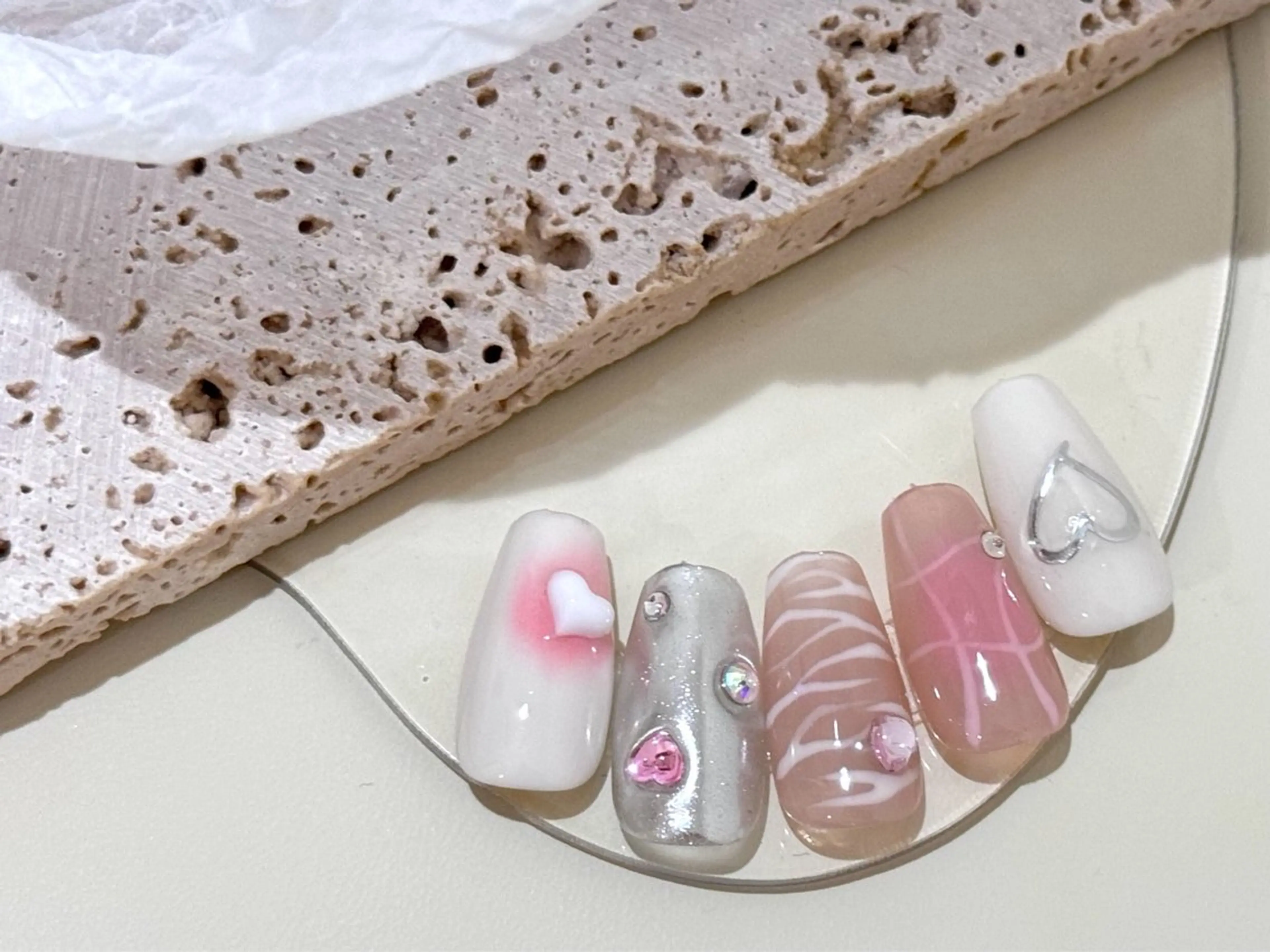 ネイル M+  Beauty Salonのネイルデザイン