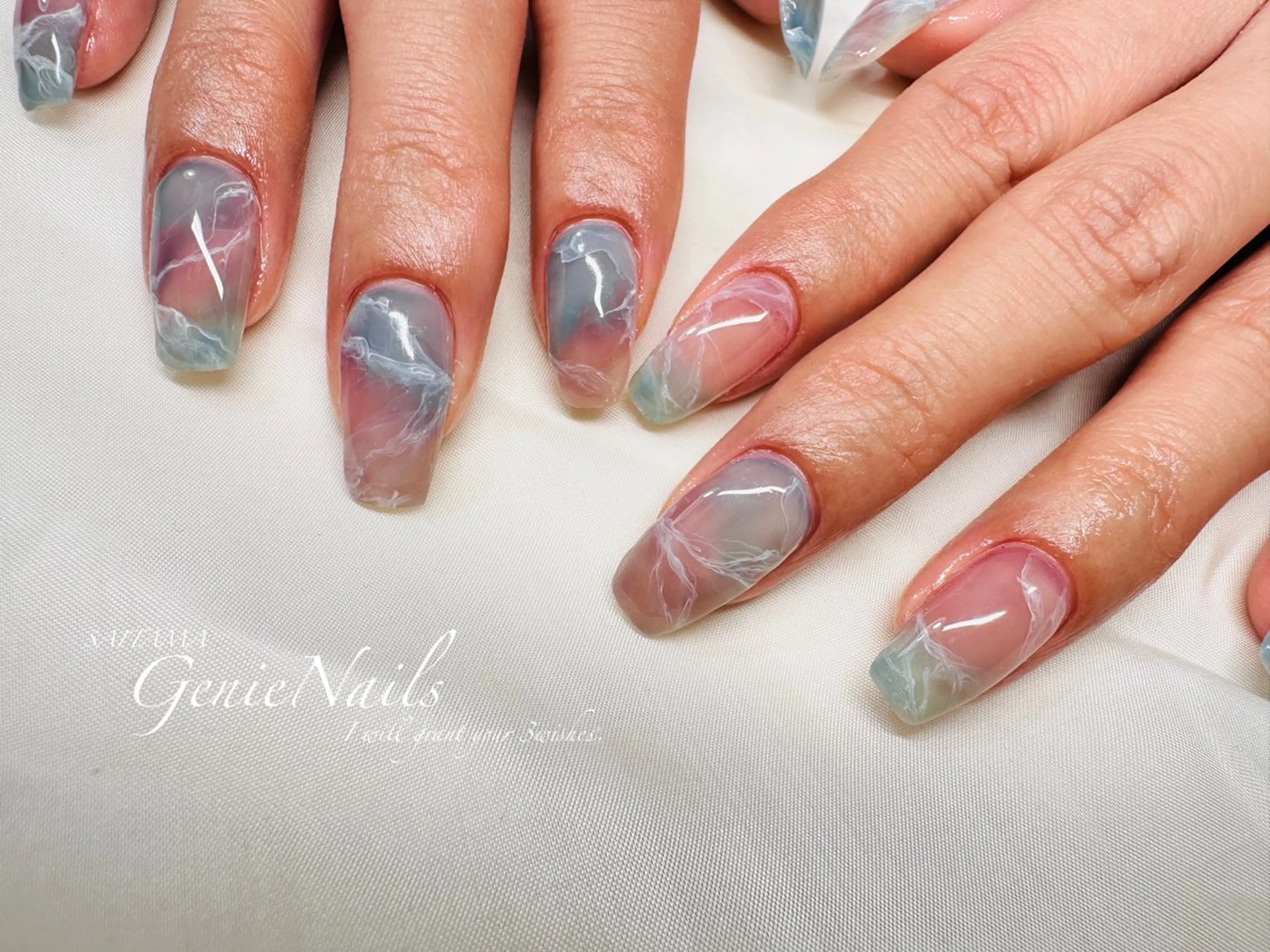 メンズ ネイル アートネイル 長さ出し ロングネイル 持ち込み ニュアンスネイル Genie Nailsのネイルデザイン