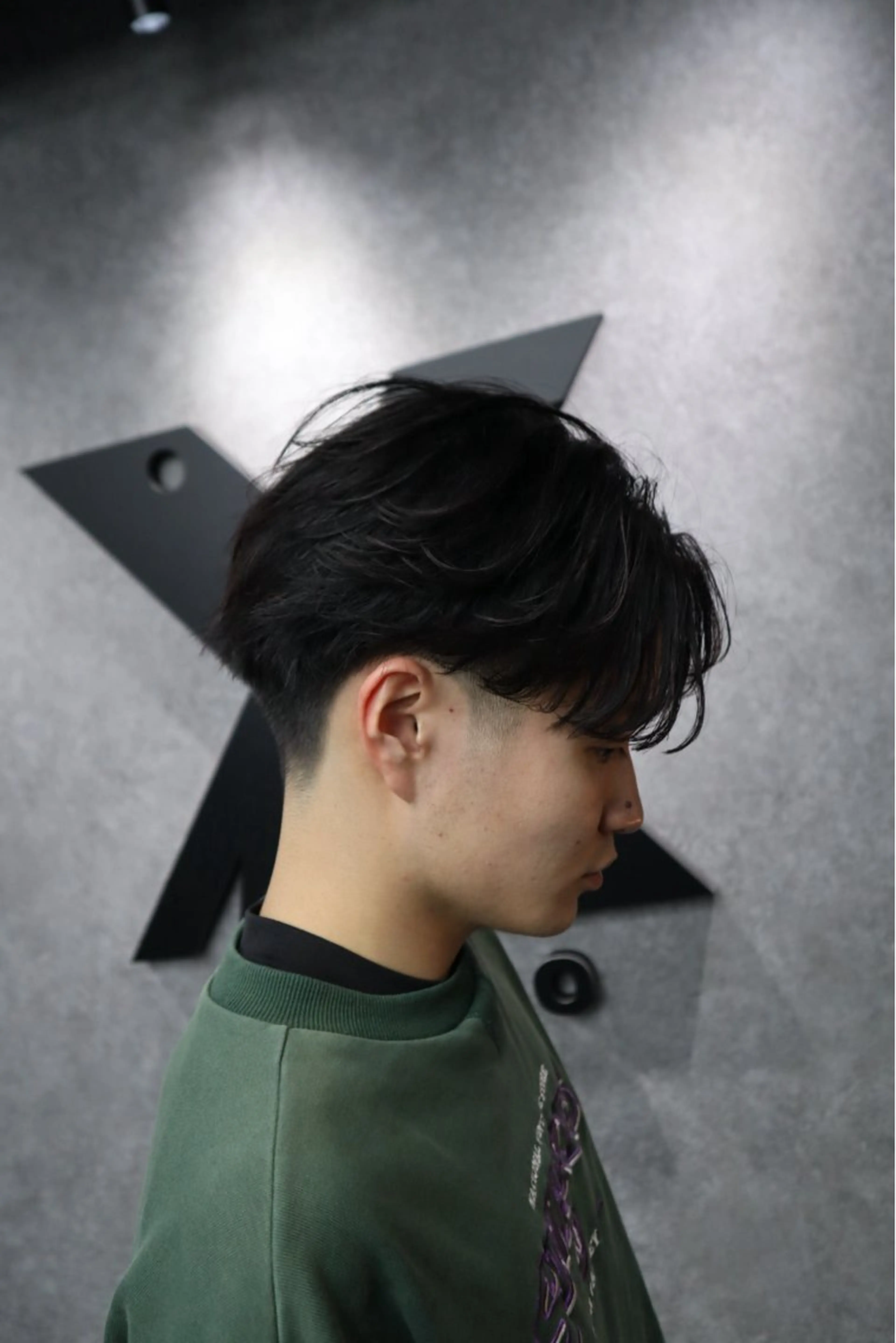 パーマ メンズ フェザーパーマ メンズハイトーン メンズパーマ シャドーパーマ ツイストスパイラルパーマ 🔥メンズ職人🔥 ✂️加瀬澤駿✂️のヘアスタイル