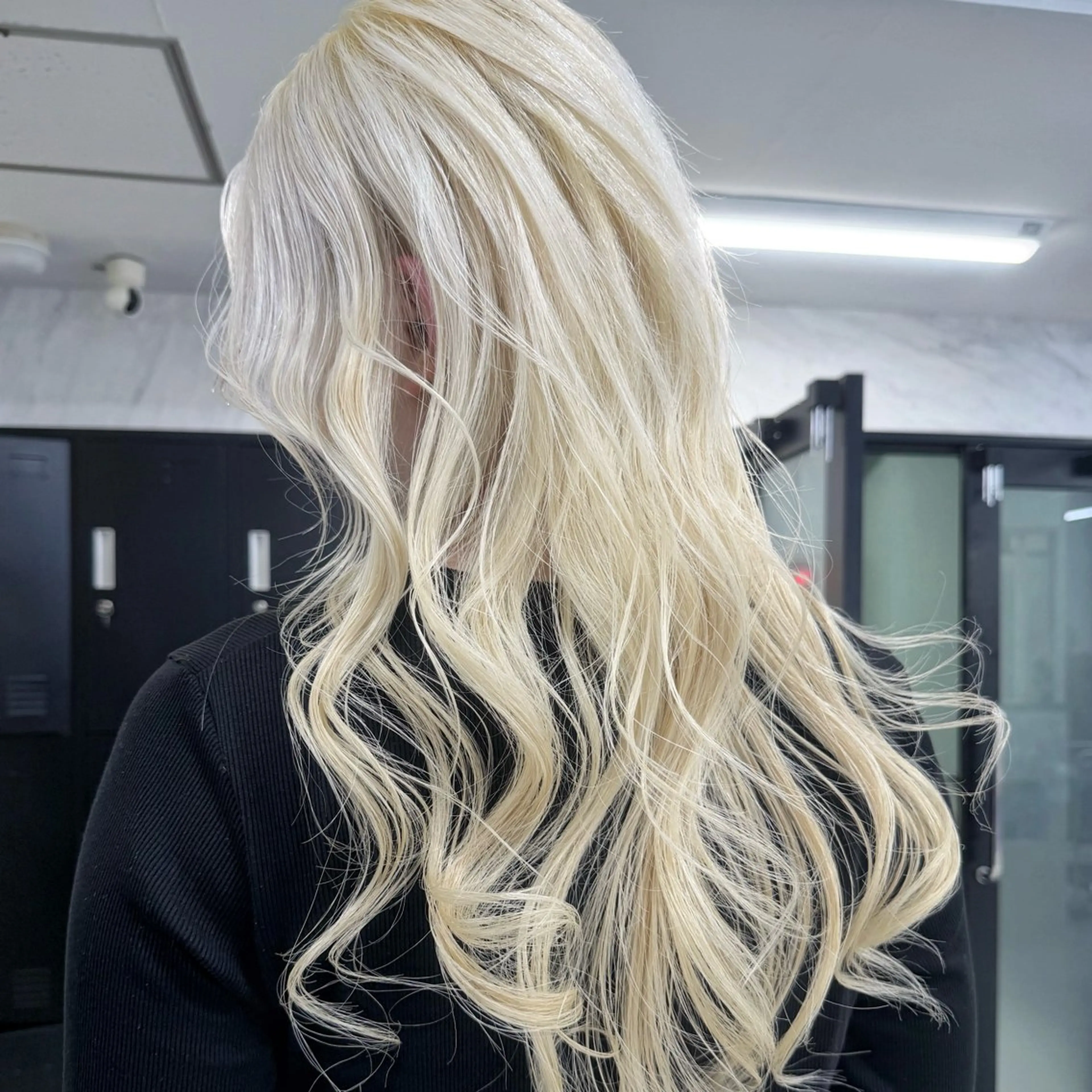 ロング カラー シールエクステ ハイトーンカラー エクステ ヘアカラー エクステ シールエクステ特化 ハイトーン、NANAのヘアスタイル