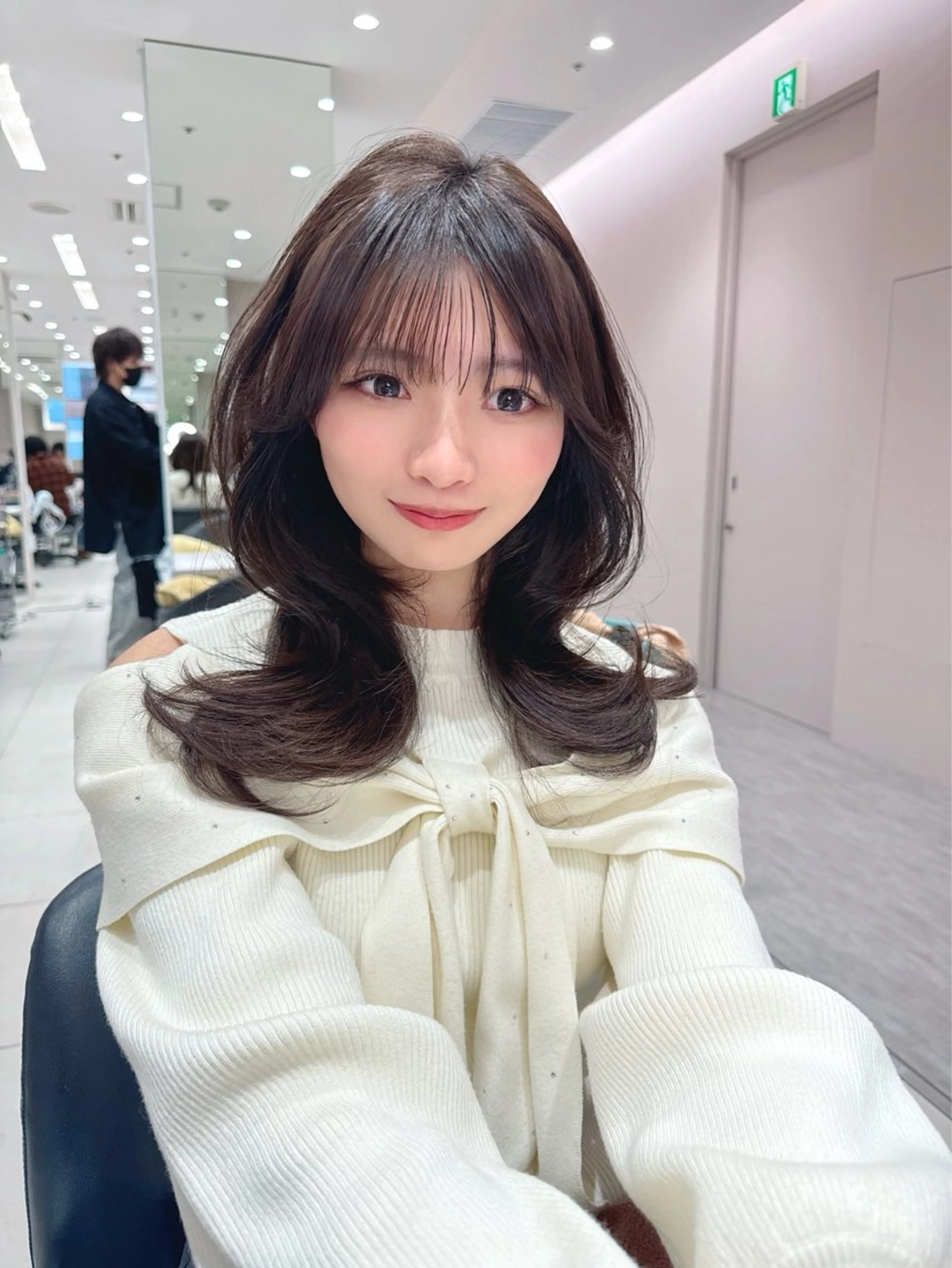 ミディアム カラー カット ヘアカラー トリートメント ヘッドスパ ヘアセット 韓国ヘア/レイヤー/ 顔まわり/りょーとのヘアスタイル