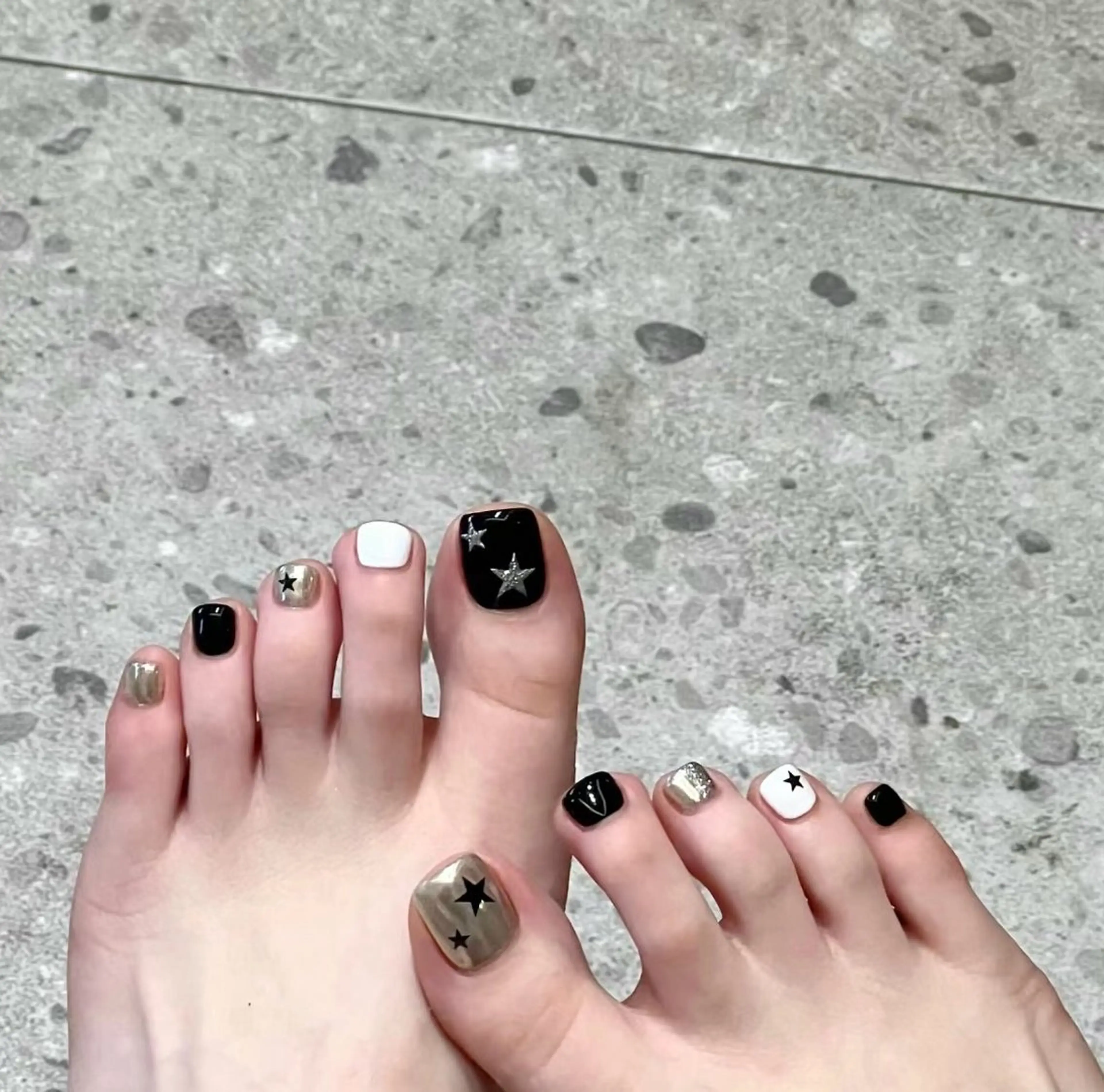 ネイル フットネイル UniqueNail 長さだし専門店のネイルデザイン