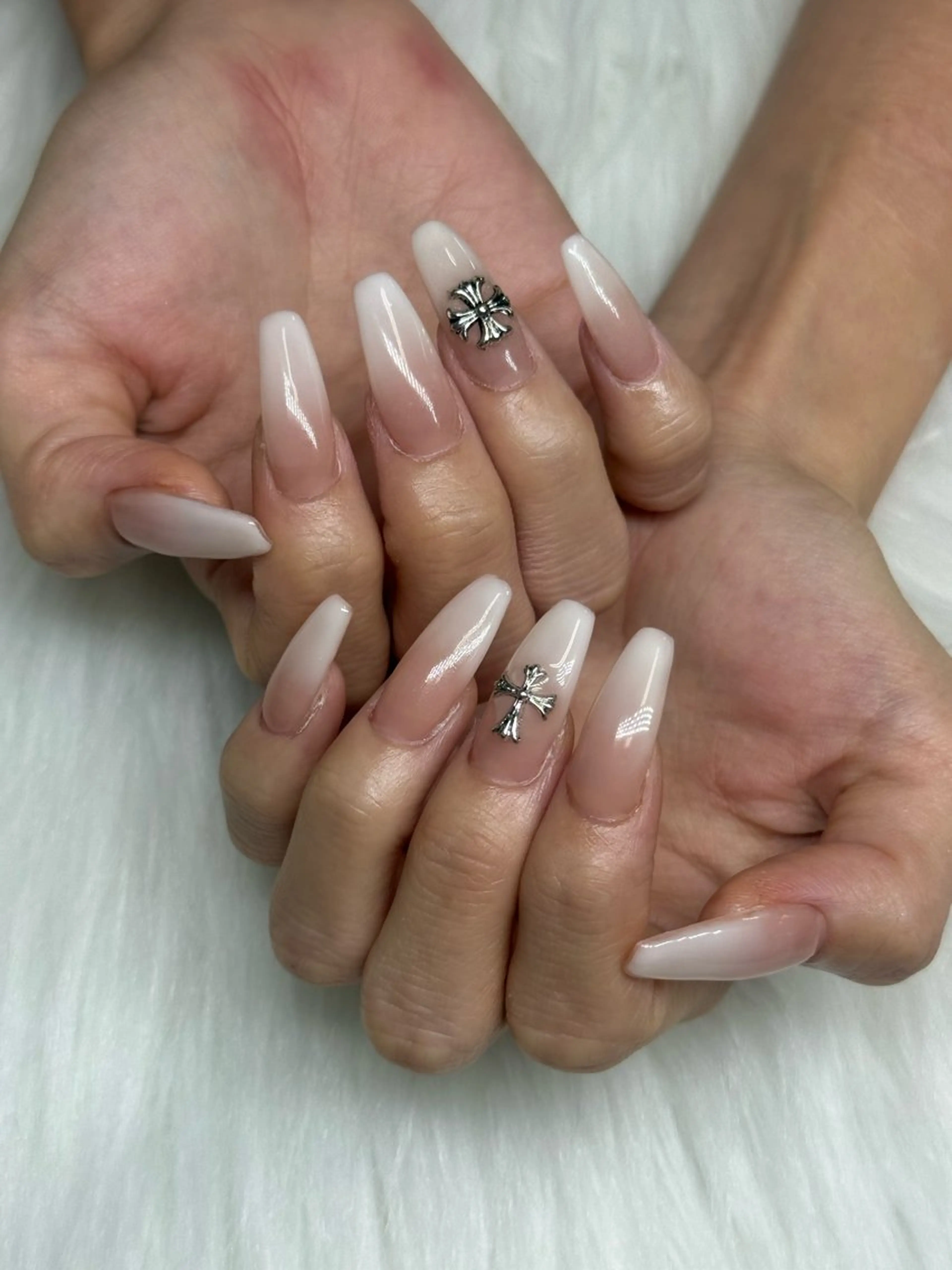 ネイル ネイルチップ ハンドネイル hazuki ☽ 4月予約受付中✨のネイルデザイン