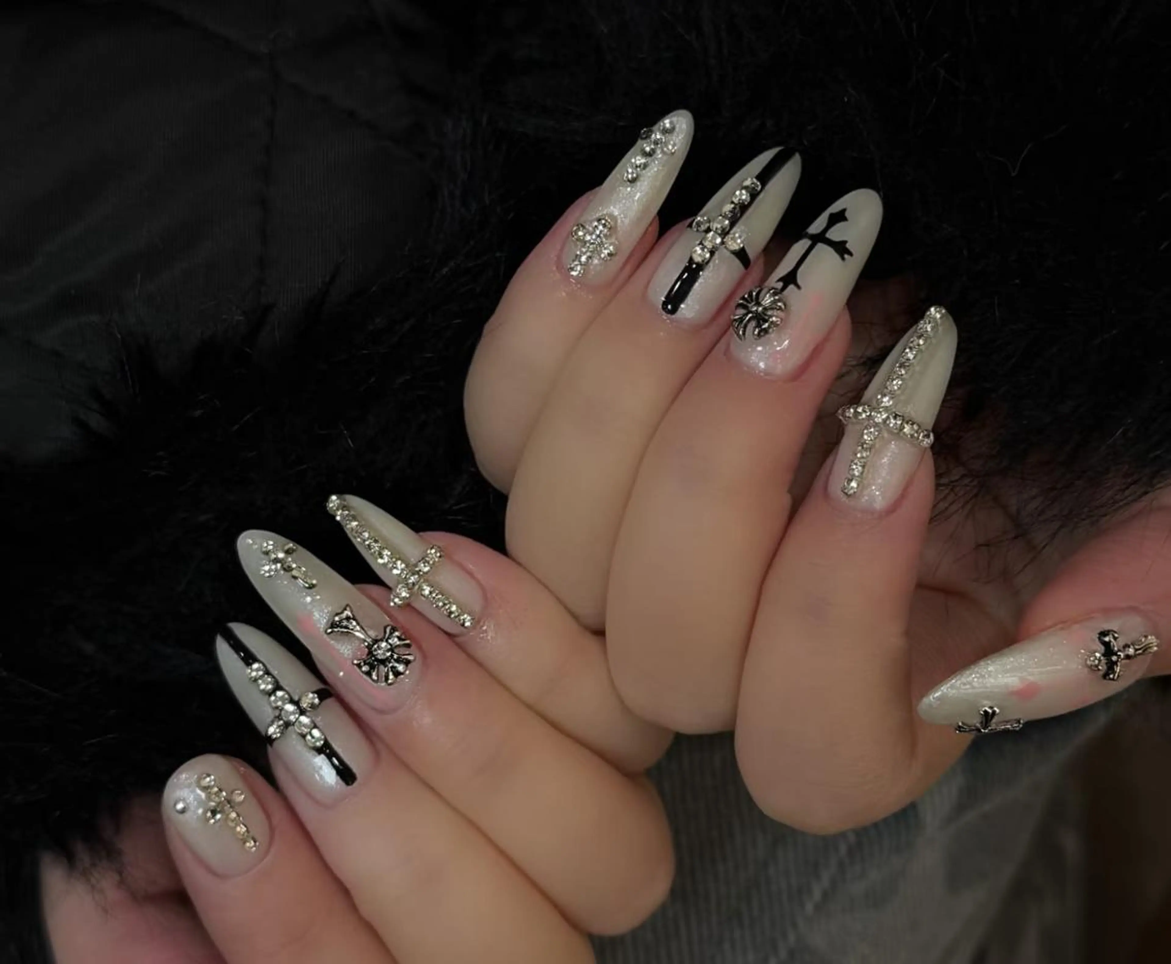 ネイル ハンドネイル エリ🫧 nail池袋東口のネイルデザイン