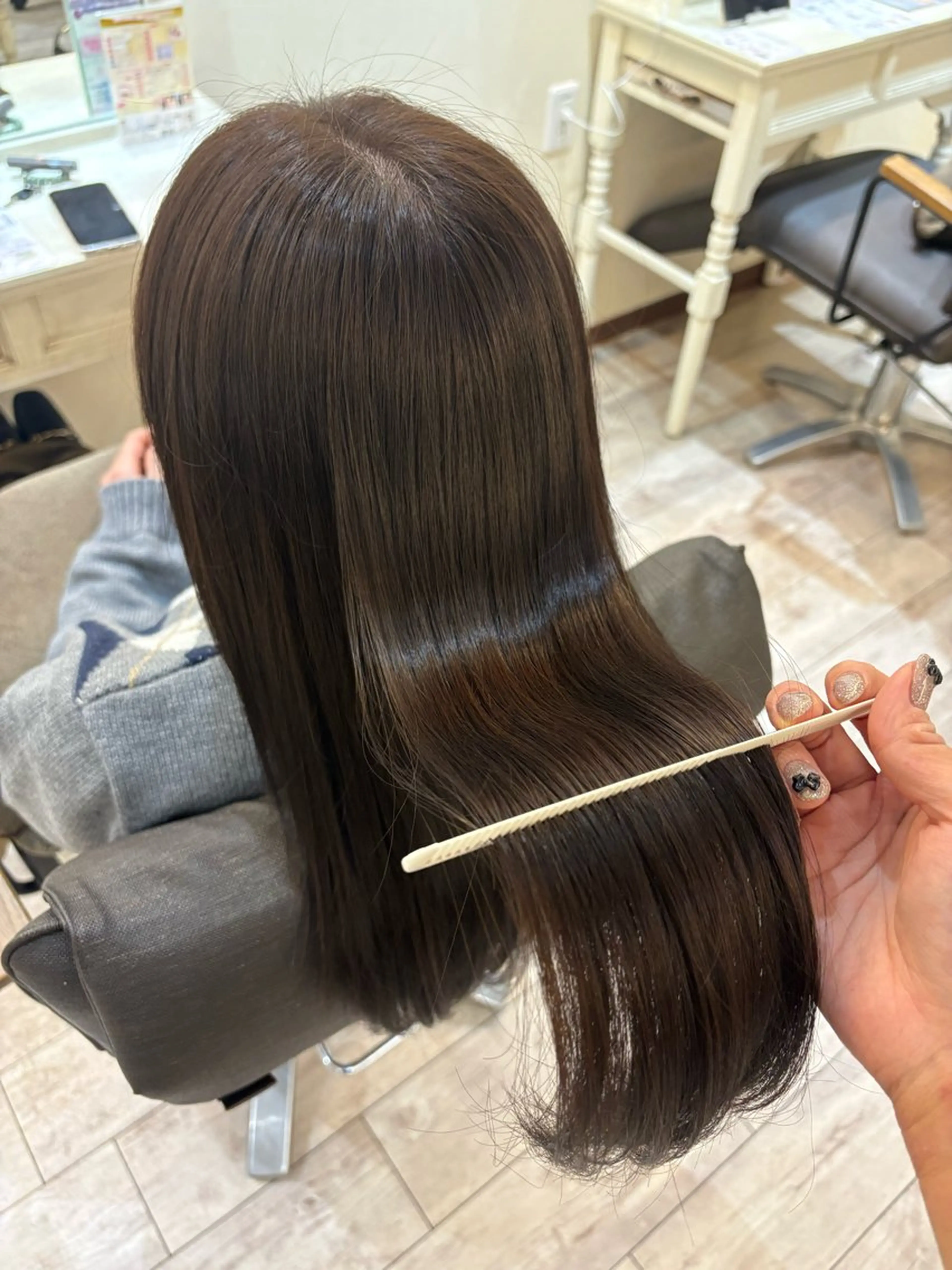 ロング カラー ブリーチ トリートメント カット ヘアカラー トリートメント 艶カラー/縮毛矯正/ レイヤー/栄/あやかのヘアスタイル