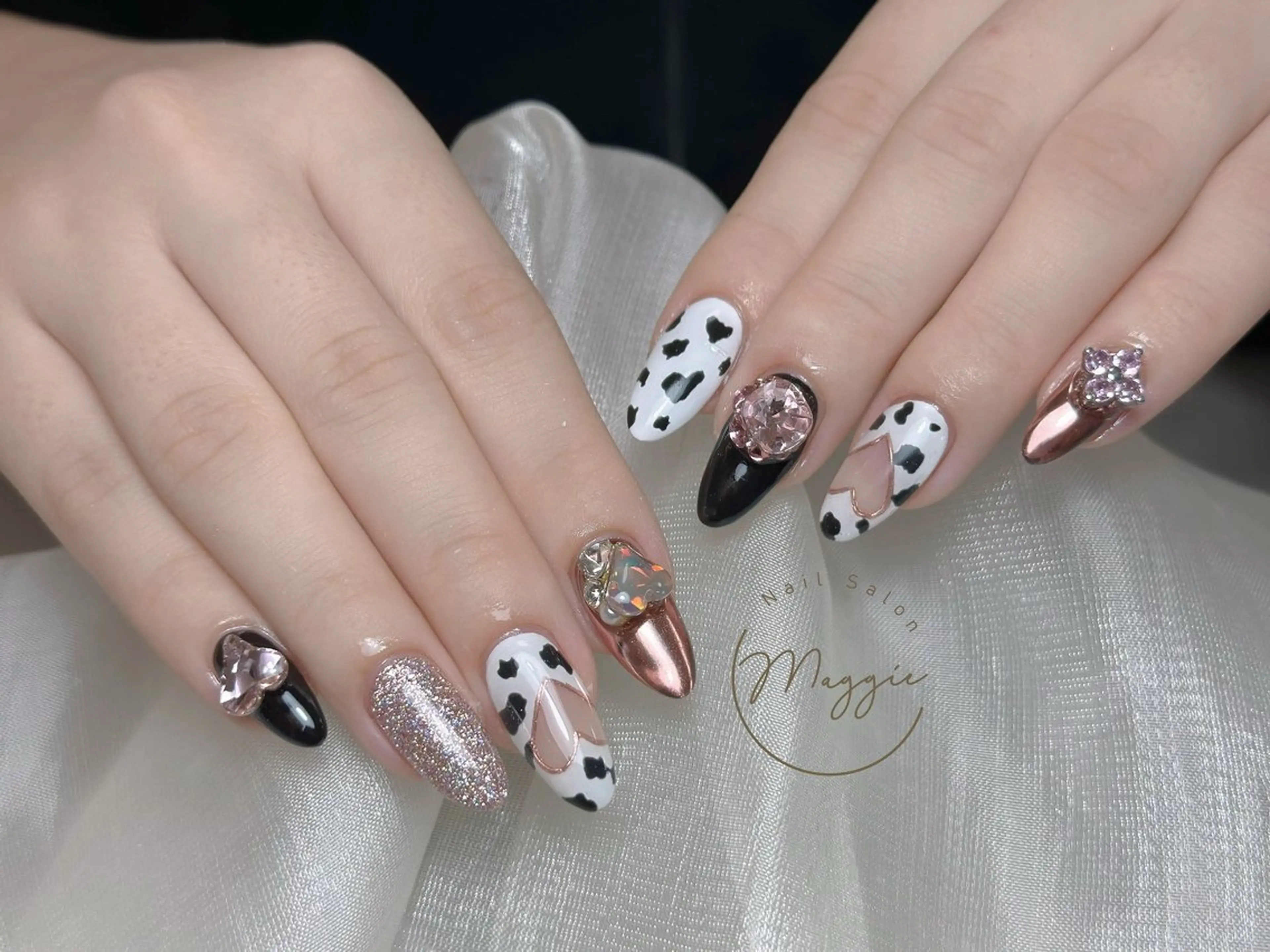 ネイル Maggie Nail🦩のネイルデザイン