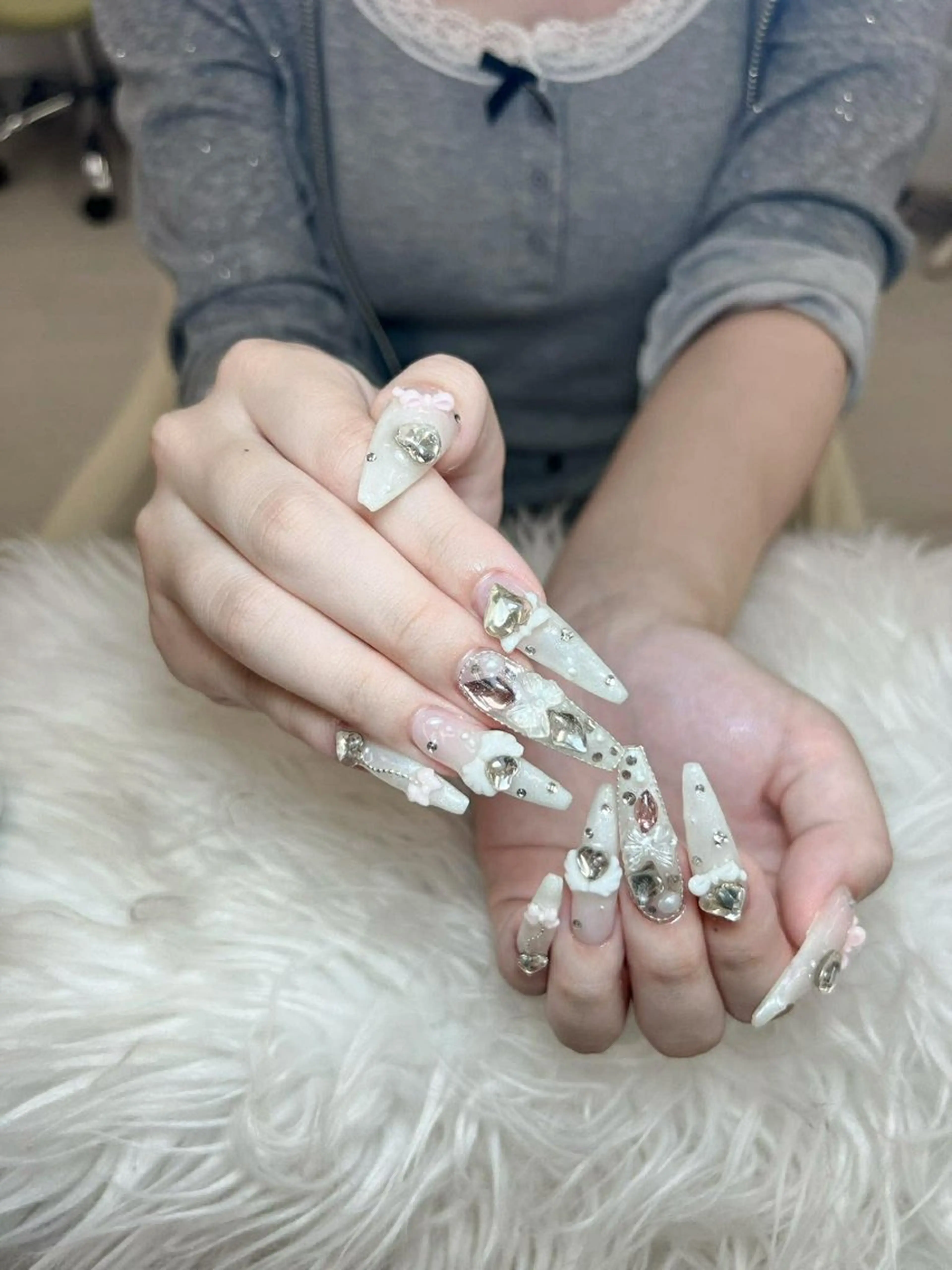 ネイル ハンドネイル Anh ゴテゴテネイルのネイルデザイン