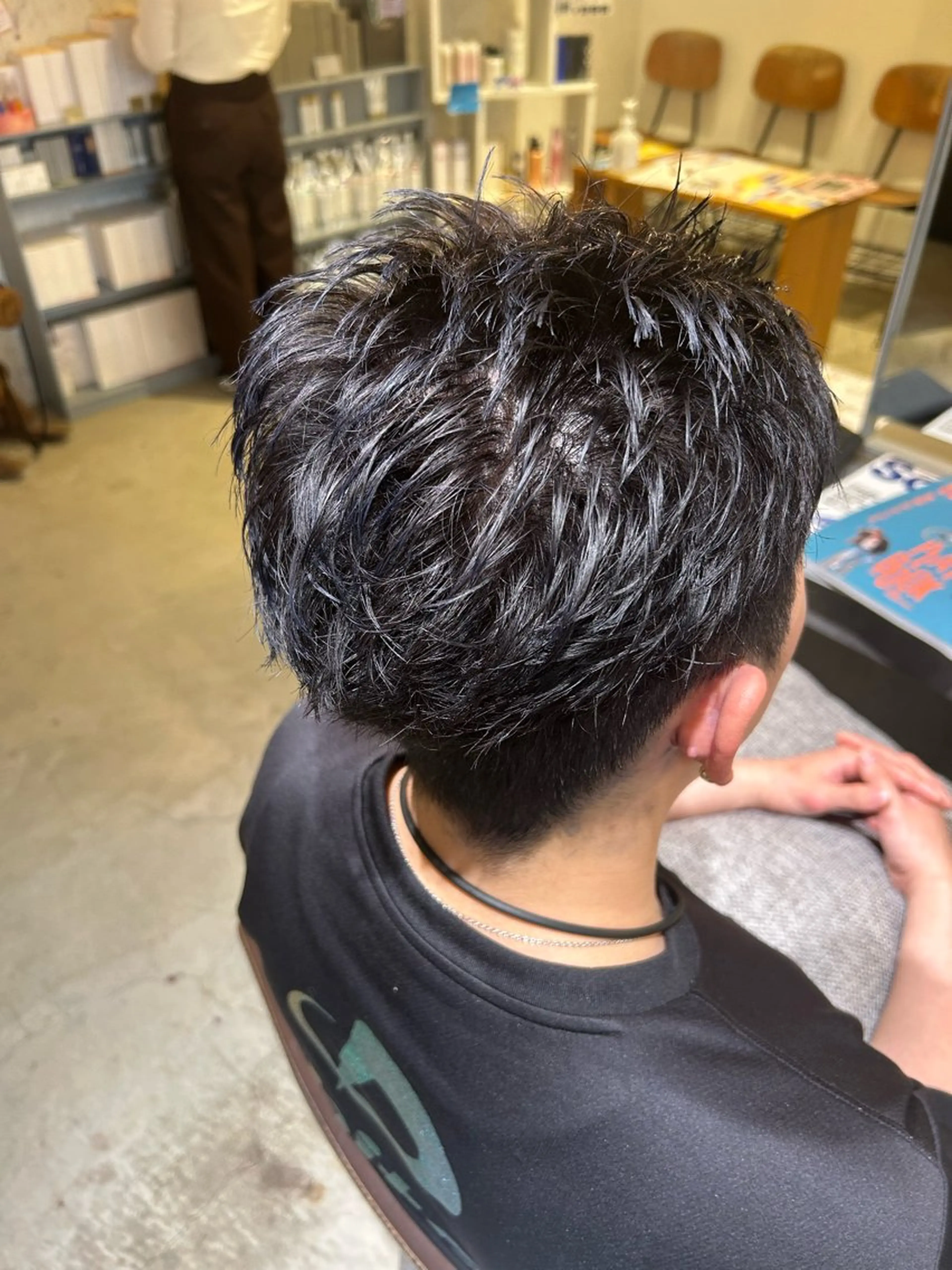 カラー 渕 克嘉のヘアスタイル