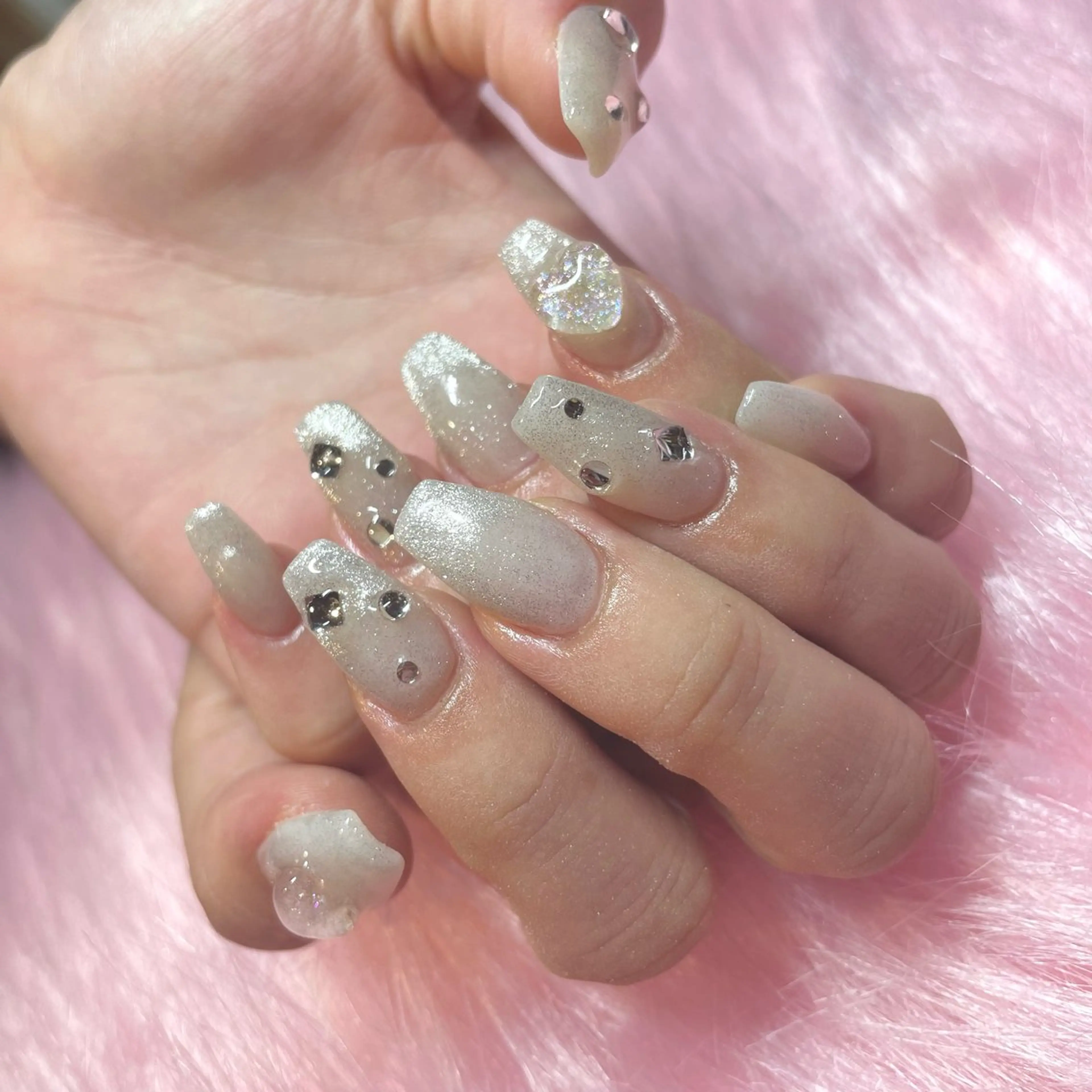 ネイル ジェルネイル マグネットネイル ハンドネイル Nail ヌシん家 AKANEのネイルデザイン
