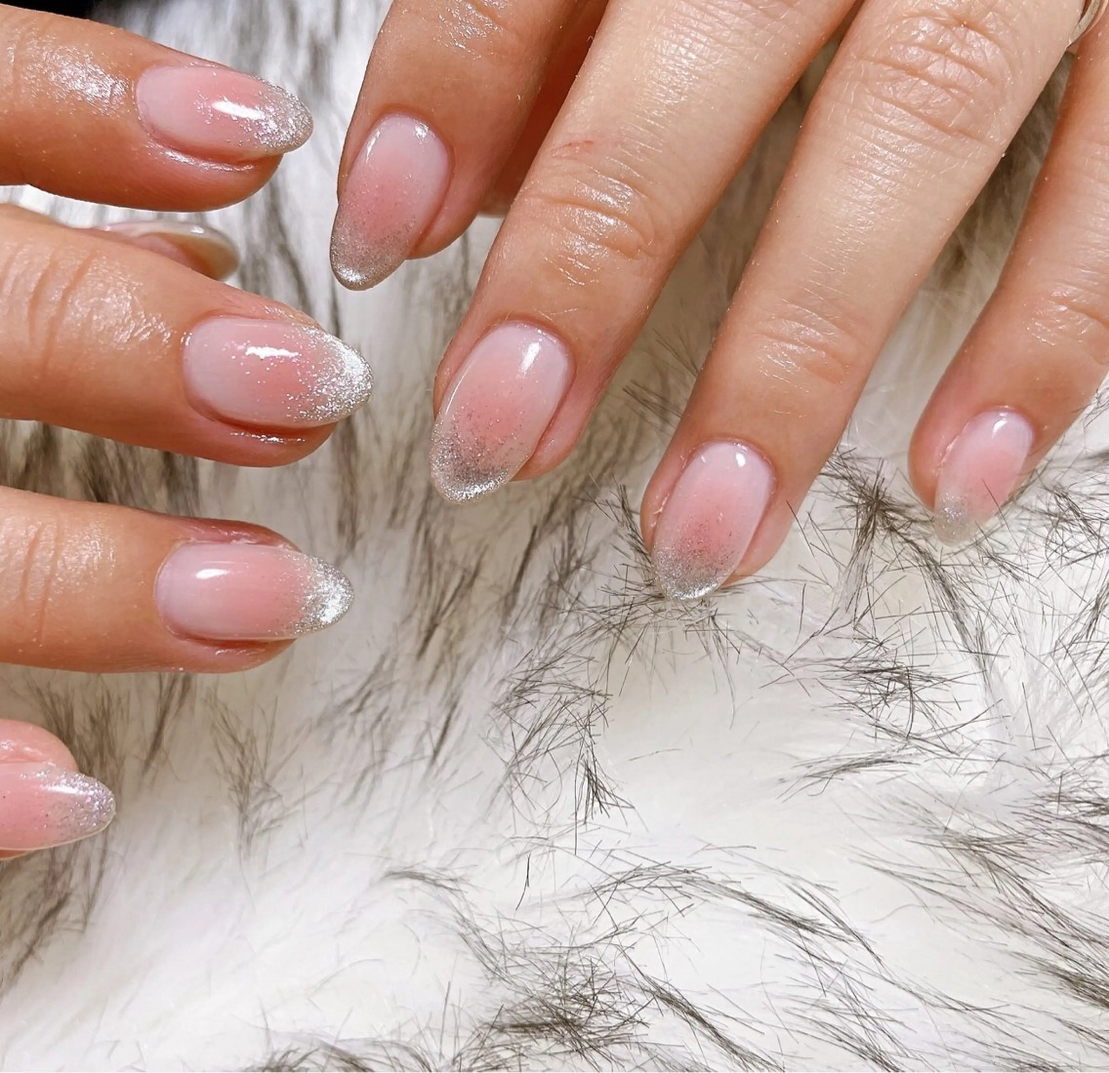 ネイル オーロラネイル チークネイル フットネイル フレンチネイル ジェルネイル ハンドネイル kiki nail &brow二子玉川の眉毛・アイブロウイメージ